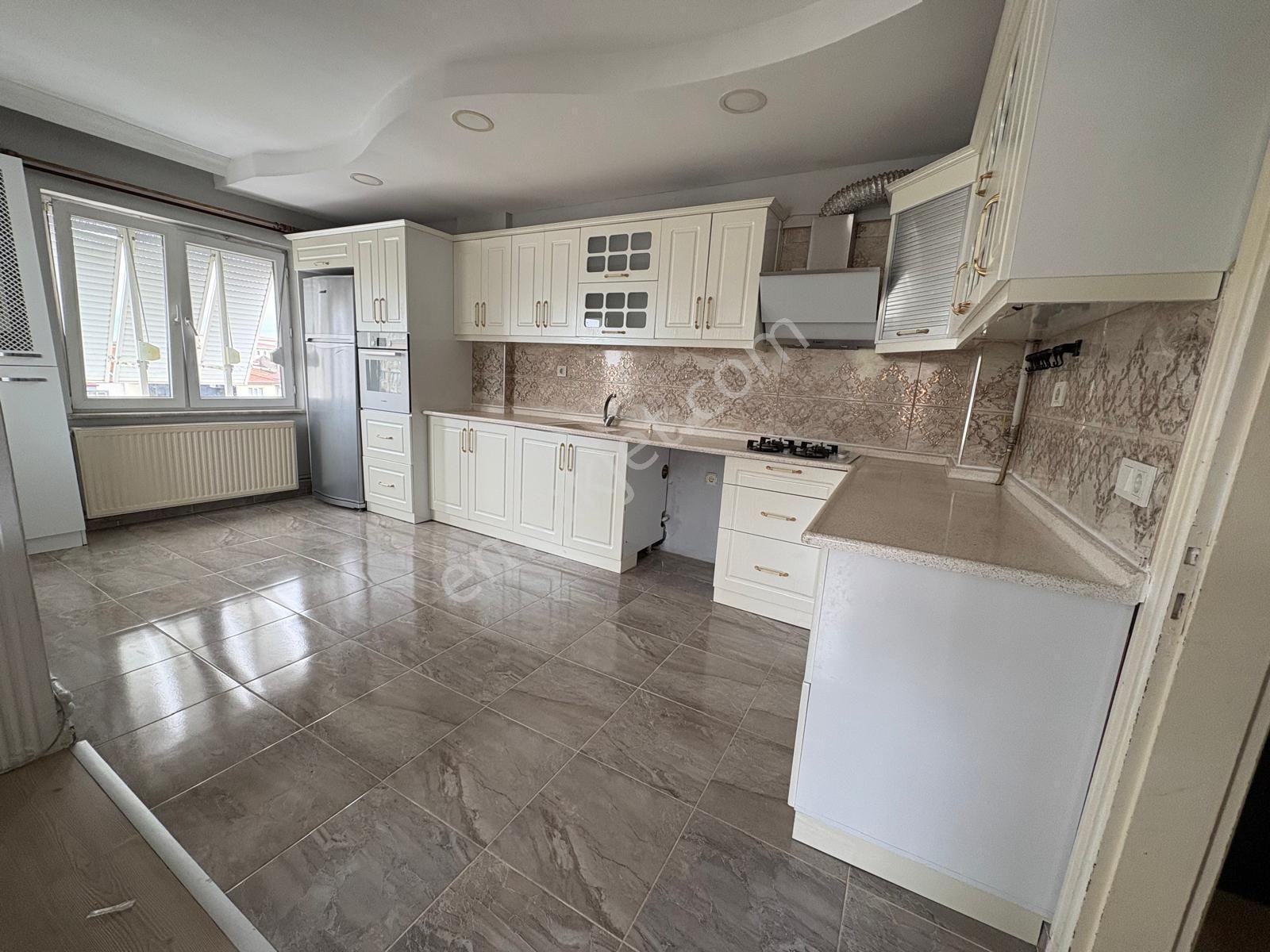 Balıkesir Karesi Kuvayimilliye Mahallesi 2+1 110m2 Satılık Daire — fotoğraf 5