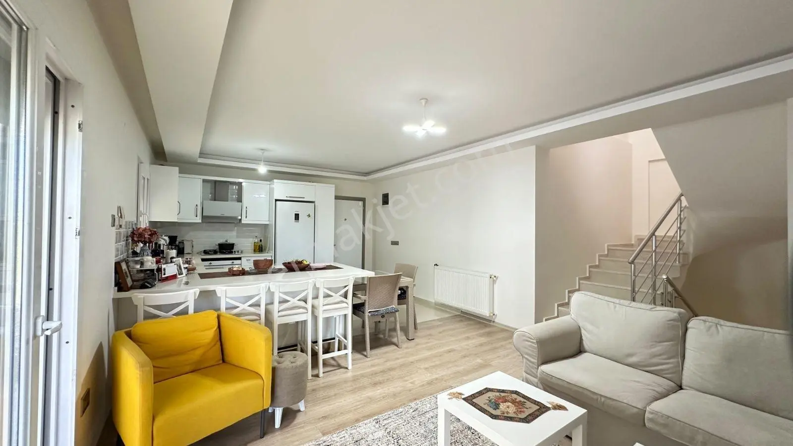 Çeşme Çiftlik'te Full Deniz Manzara Dubleks İkiz Villa 3+1eşyalı — fotoğraf 3