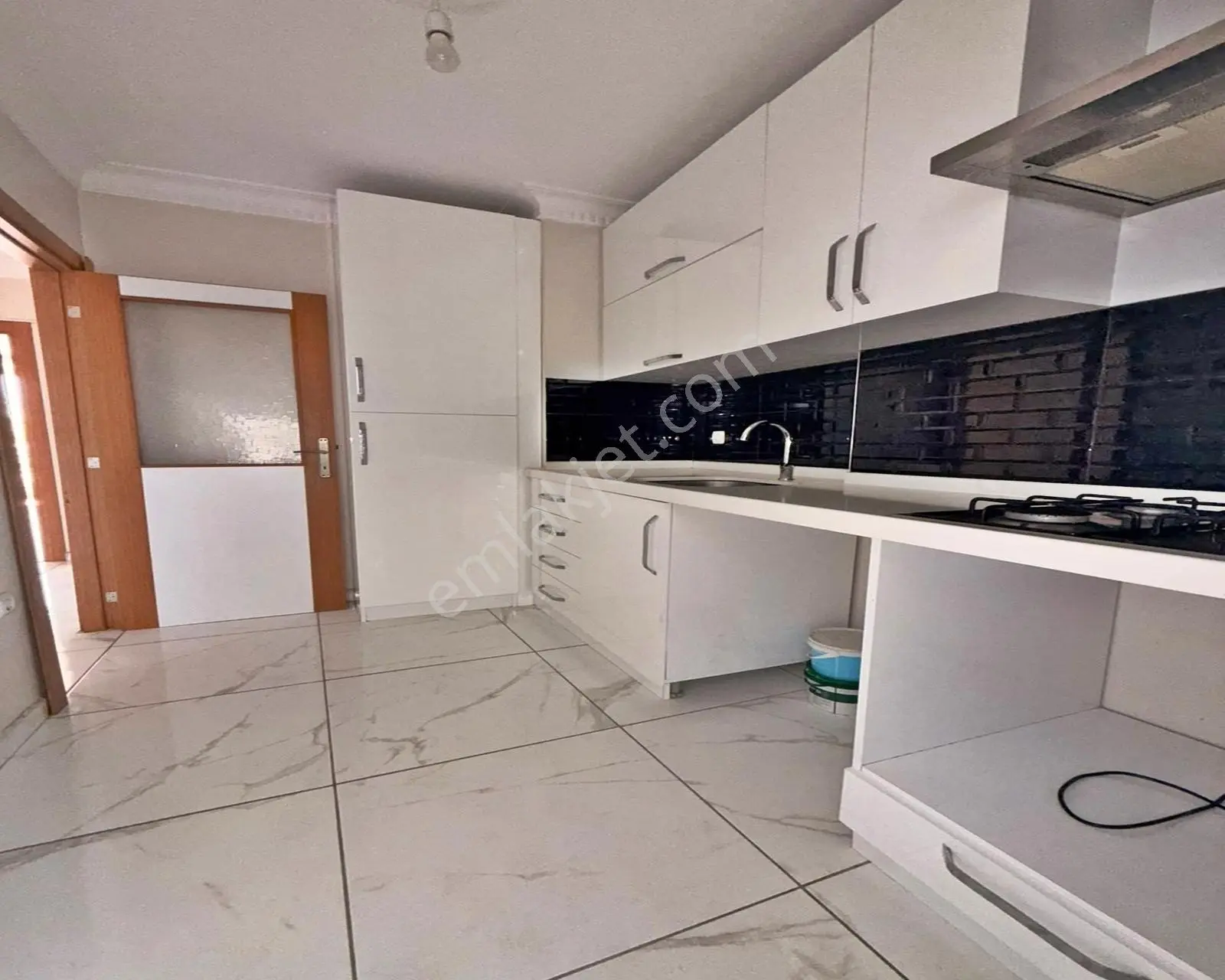 Esenyurt Çınar Mah. 1+1 80 M2 Satılık Ara Kat 2.399.000 Tl — fotoğraf 13