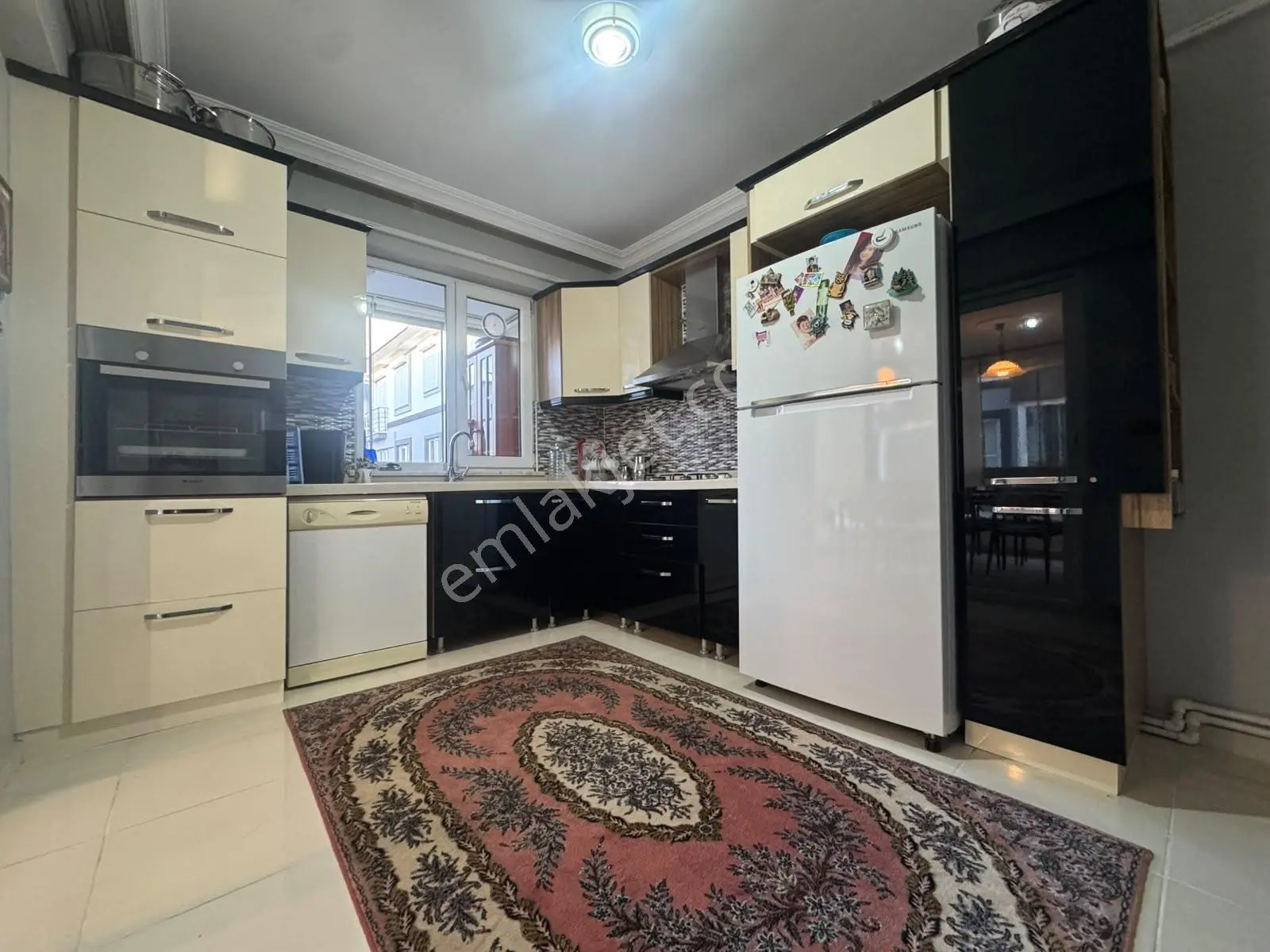 Kumsaldan İkizçayda Ayrı Mutfak Muhteşem Geniş Balkon_2+1_daire! — fotoğraf 3