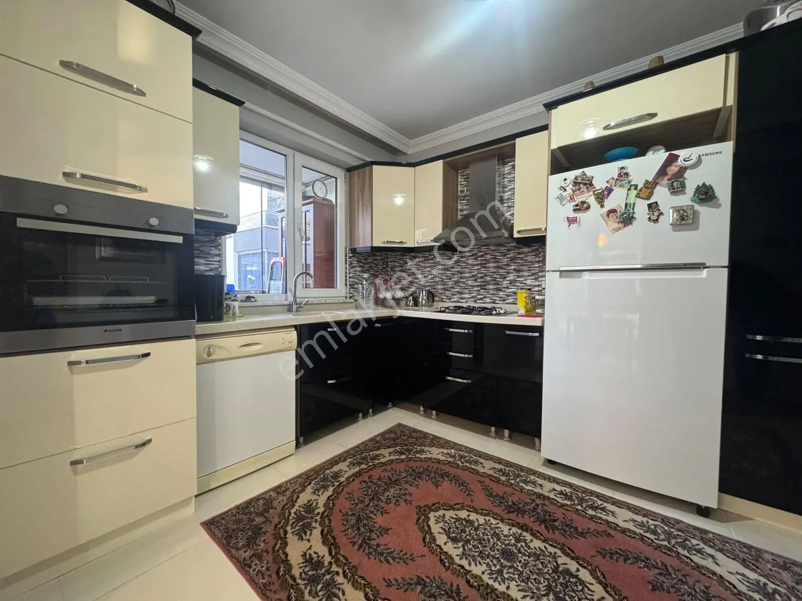 Kumsaldan İkizçayda Ayrı Mutfak Muhteşem Geniş Balkon_2+1_daire! — fotoğraf 4