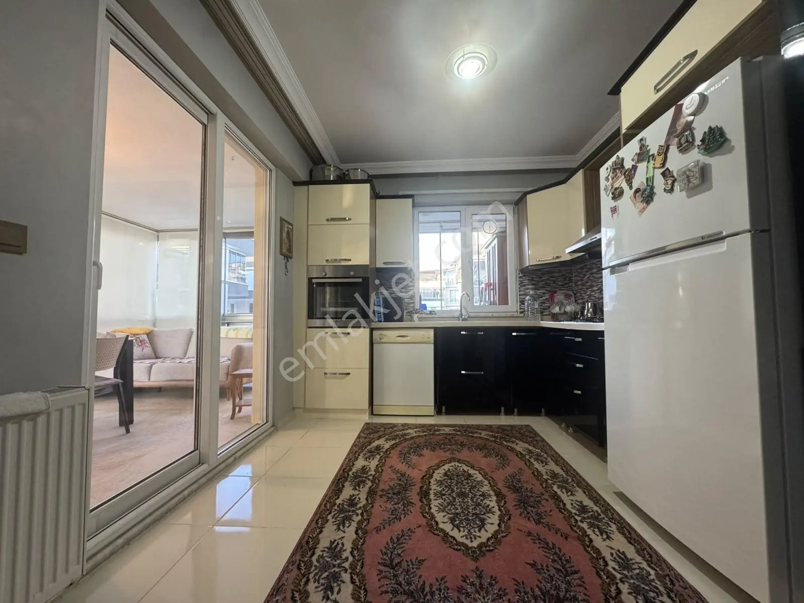 Kumsaldan İkizçayda Ayrı Mutfak Muhteşem Geniş Balkon_2+1_daire! — fotoğraf 5