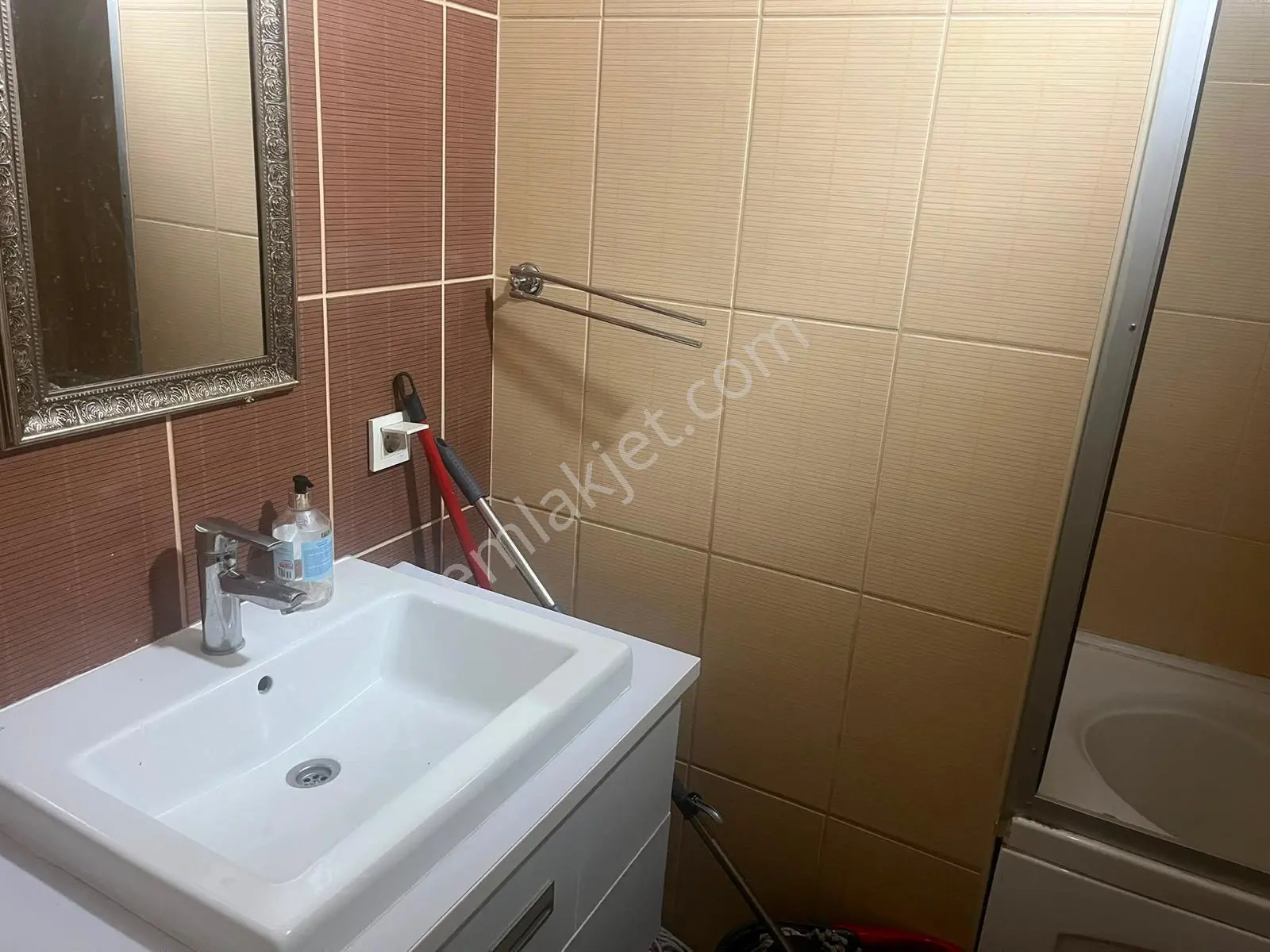 Turyap'tan İnnovia 2 De 1+1 Satılık Eşyalı Kiracılı Yatırımlık — fotoğraf 4