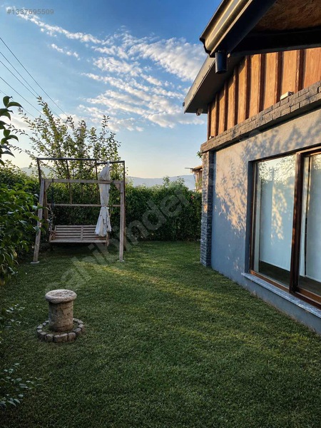 Arapçiftliği Mahallesinde 4+1 Müstakil Villa