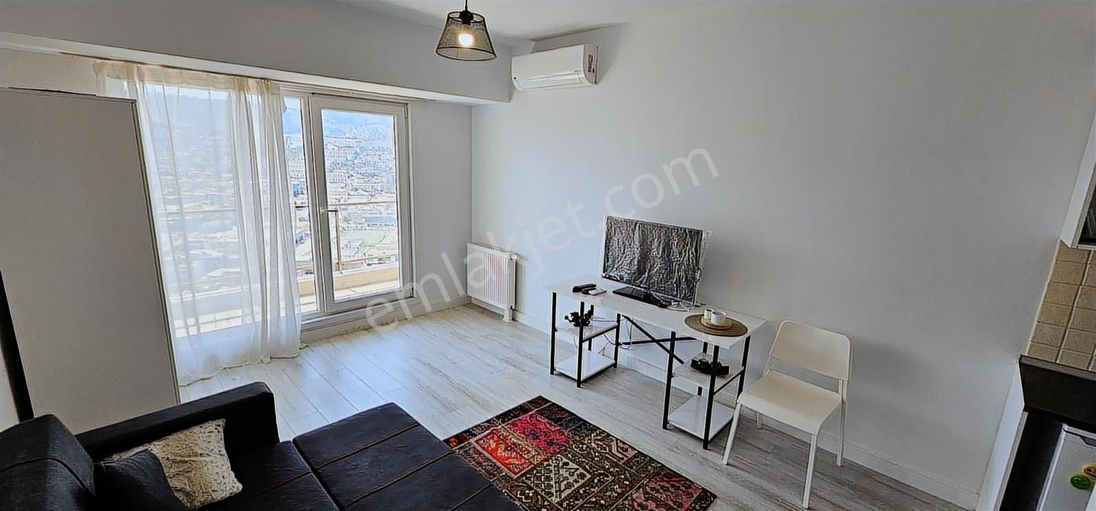 Bornova Dap Yapı Üst Katda Muhteşem Manzaralı,Ferah Eşyalı 1+0