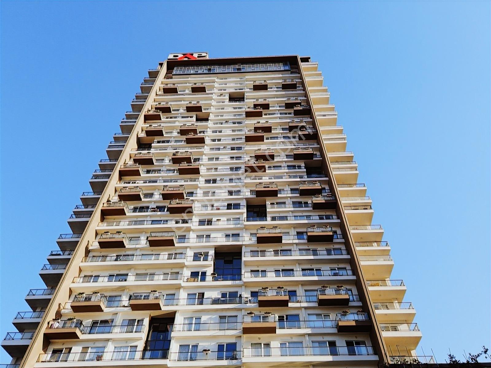 Bornova Dap Yapı Üst Katda Muhteşem Manzaralı,ferah Eşyalı 1+0 — fotoğraf 2