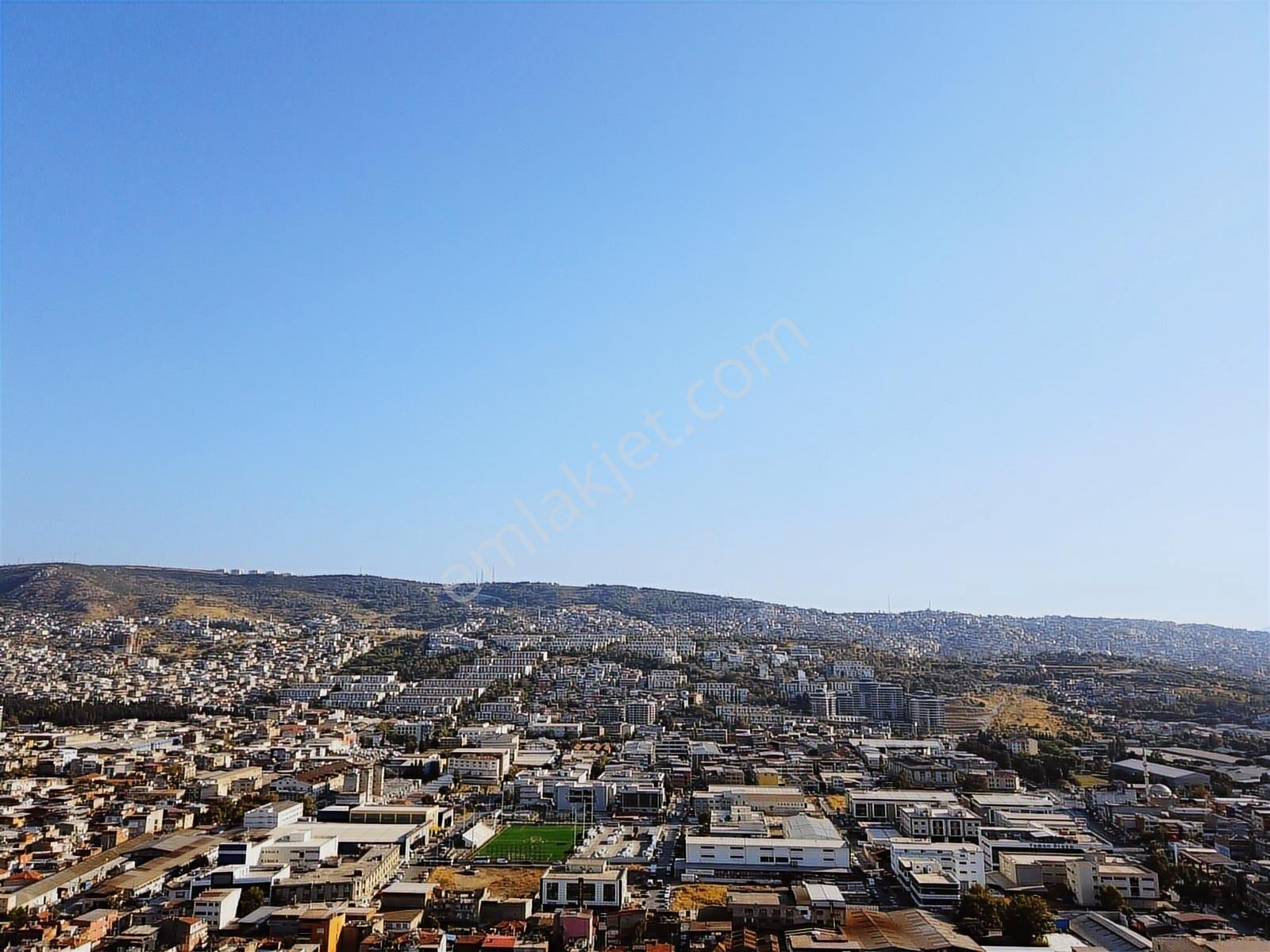 Bornova Dap Yapı Üst Katda Muhteşem Manzaralı,ferah Eşyalı 1+0 — fotoğraf 6