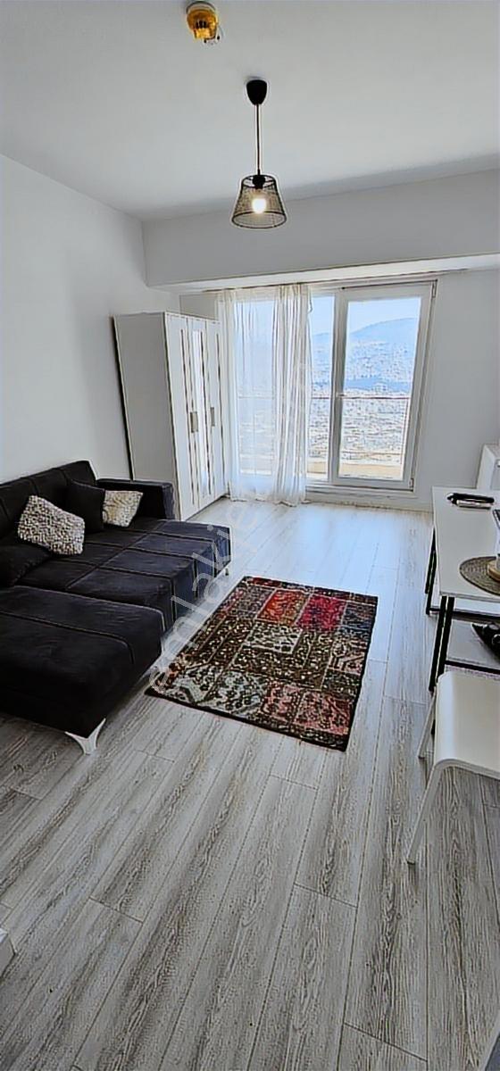 Bornova Dap Yapı Üst Katda Muhteşem Manzaralı,ferah Eşyalı 1+0 — fotoğraf 17
