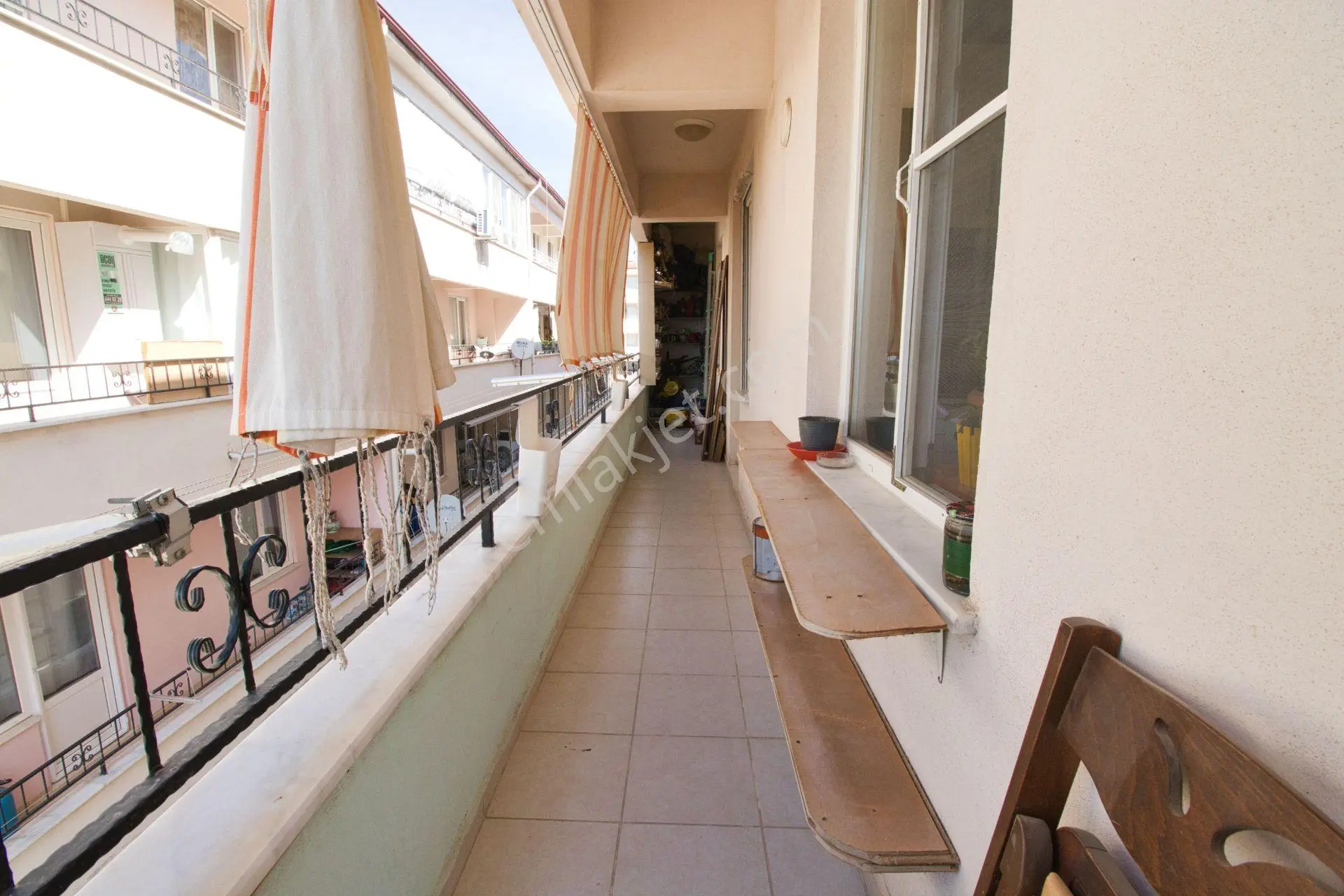 Aktiften Akçayda Satılık Arakat Ön Cephe Masrafsız Denize Yakın 2+1 Daire — fotoğraf 21
