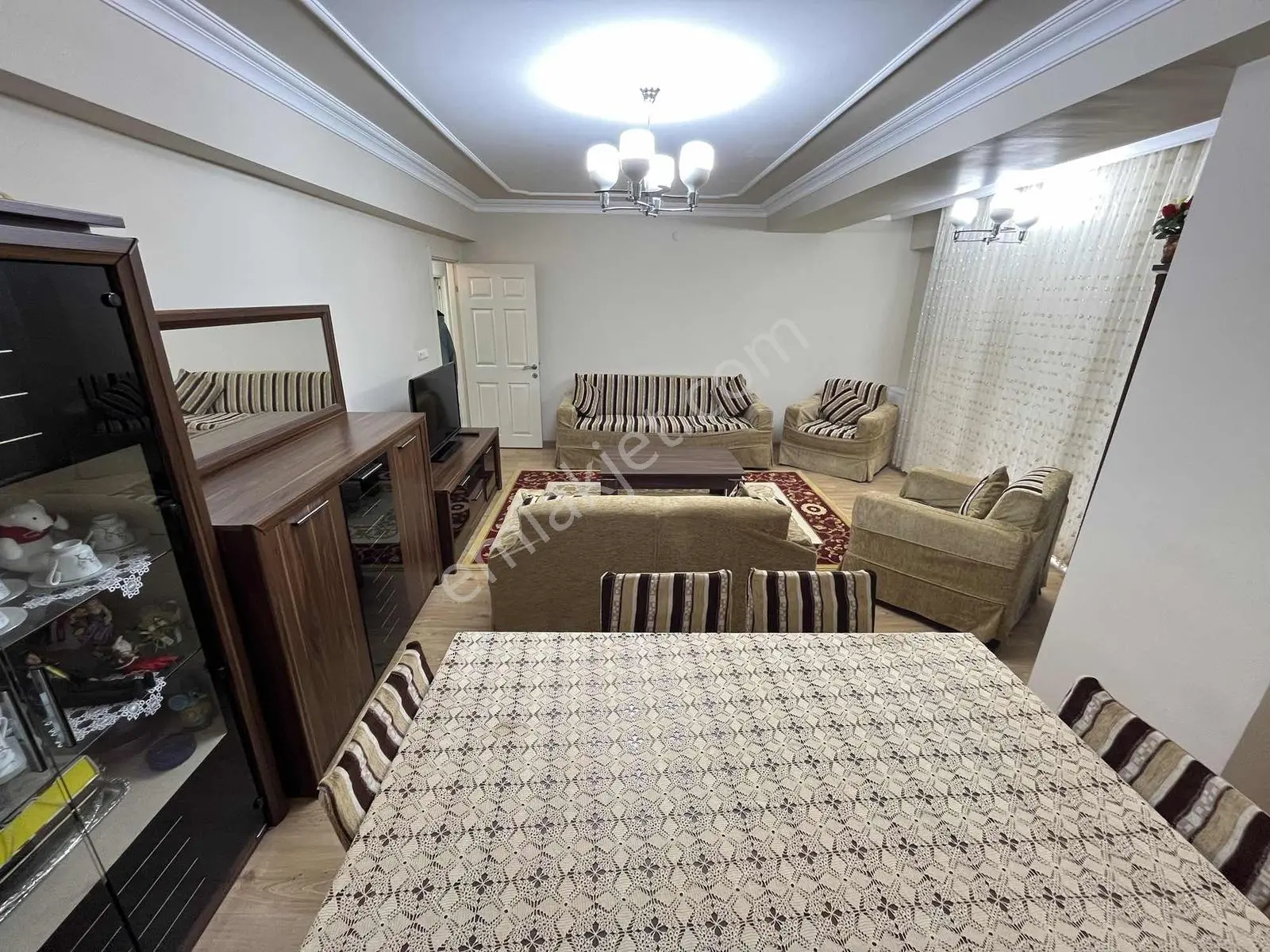 Muhittin Mah. 3+1 Ön Cephe Site İçi 150 M2 Daire — fotoğraf 2