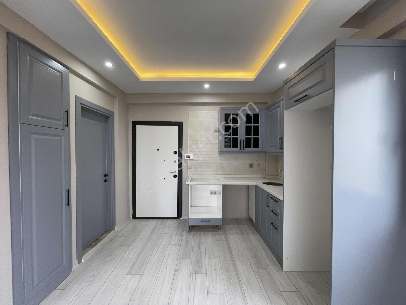 Stadyum Bulv.mıgros Karsısı Kat Mulkıyetlı Yuksek Kredılı 1+1 — fotoğraf 3