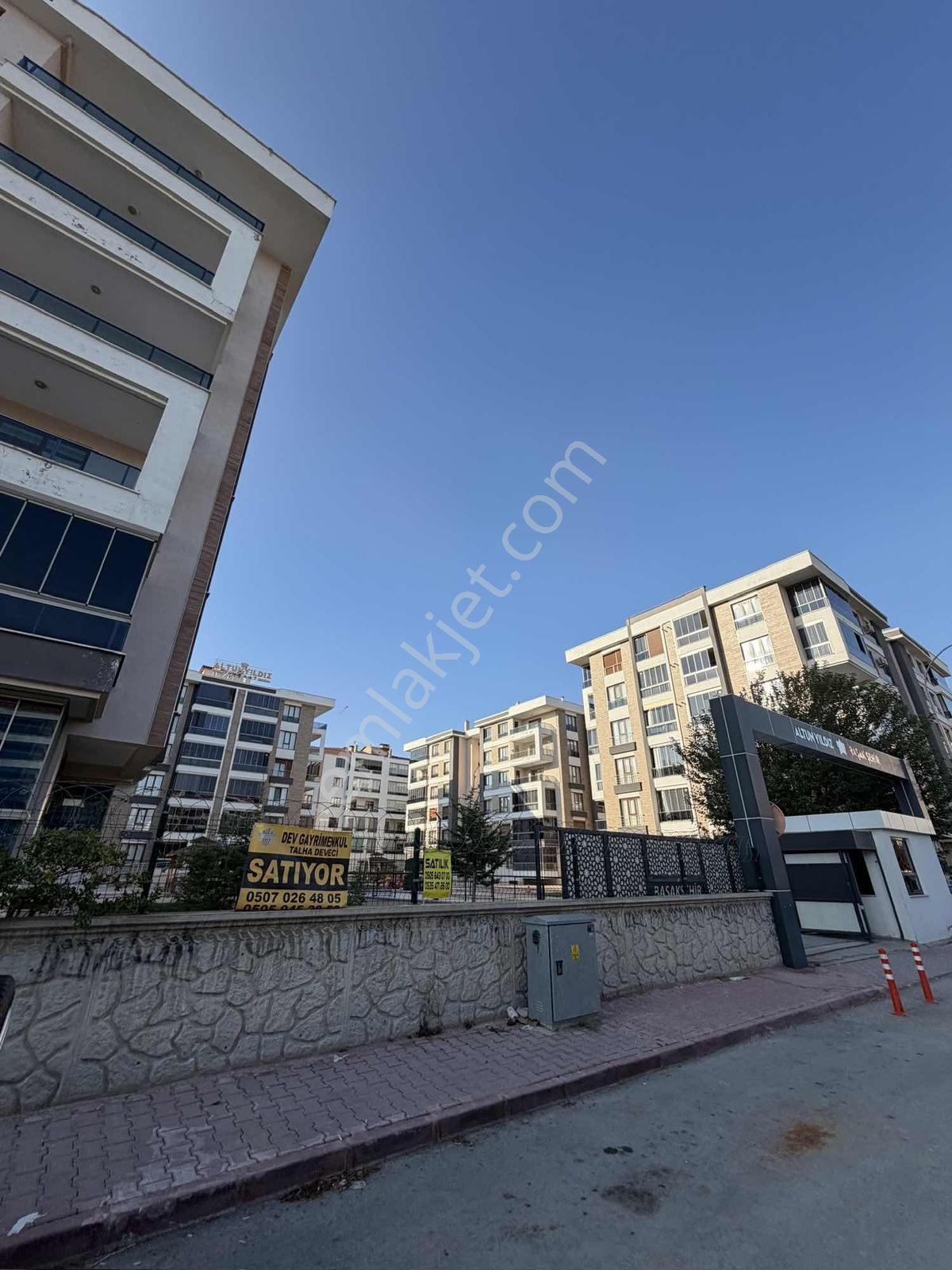 Dev Gayrimenkulden Satılık Site İçi Bakımlı 3+1 Daire — fotoğraf 2