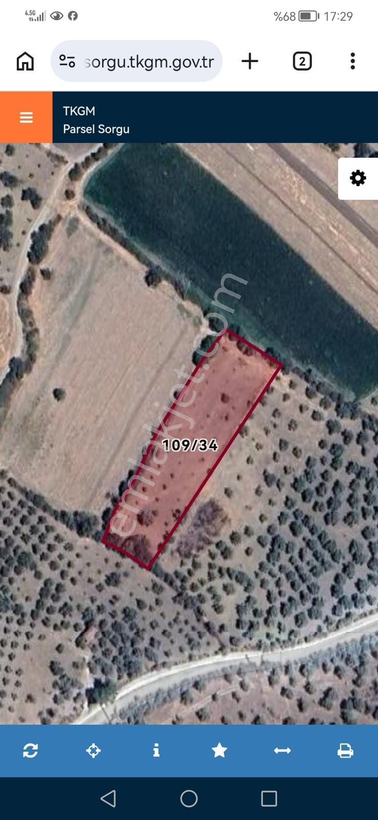 İzmir Bergamaya 10 Dakika Mesafede Satılık 3.000 M² Tarla — fotoğraf 5