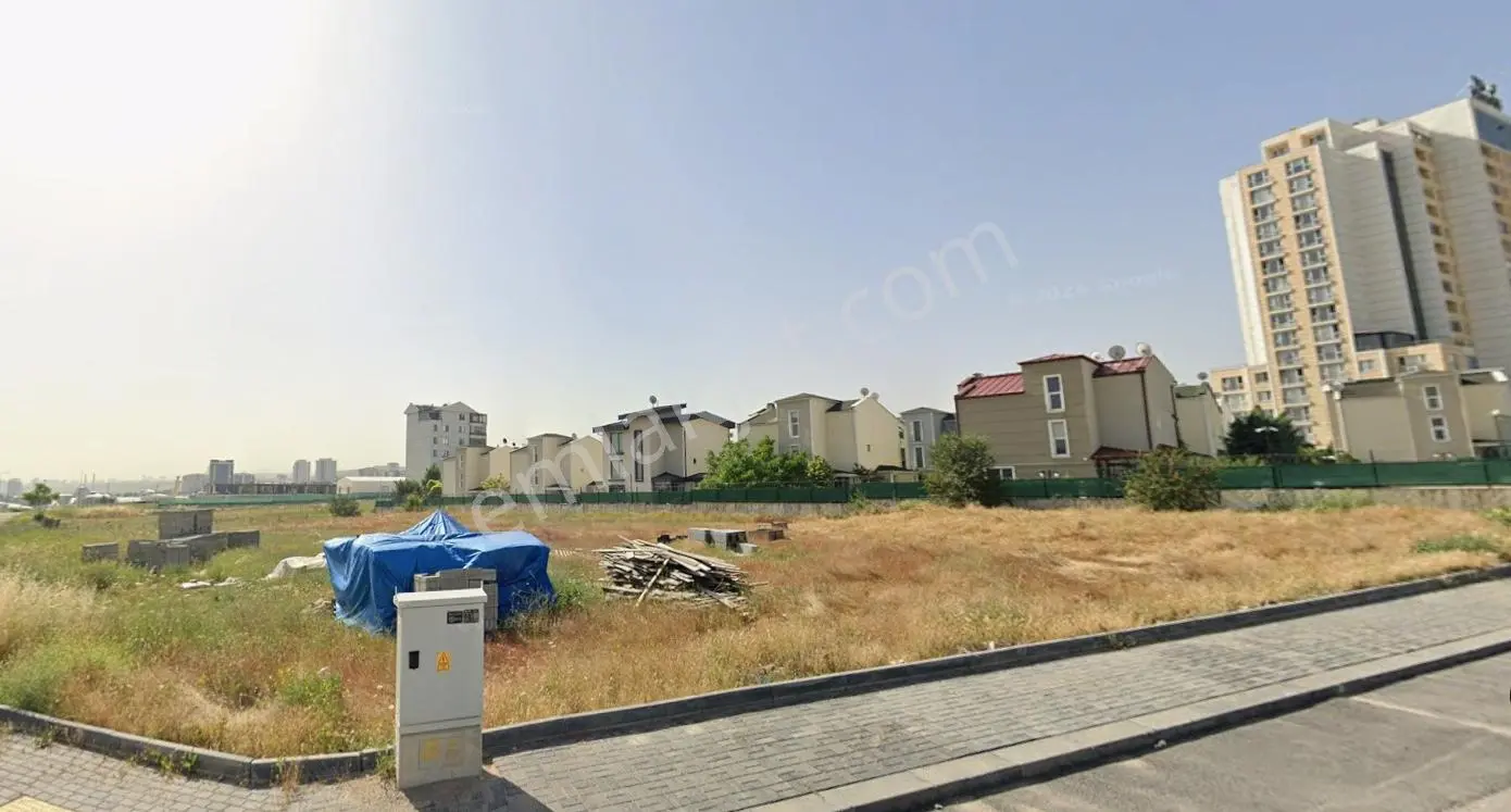 Bağlıca'Da Süper Konumda Emsal 0.35 Satılık 333 M2 İmarlı Arsa