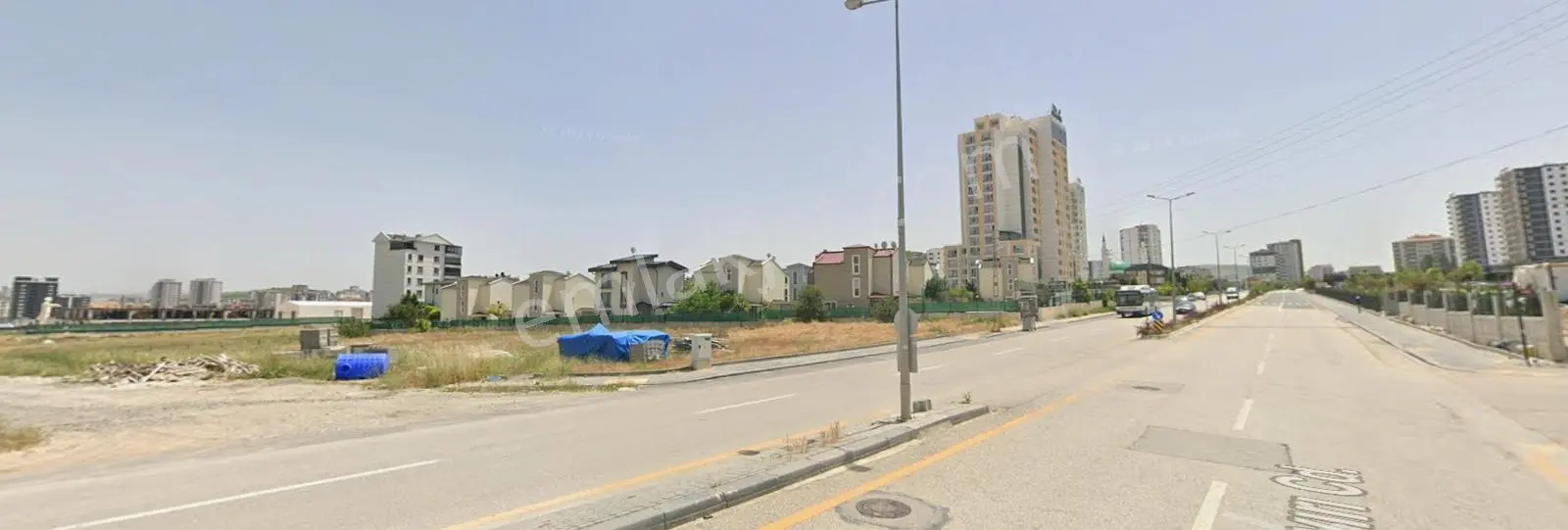 Bağlıca'da Süper Konumda Emsal 0.35 Satılık 333 M2 İmarlı Arsa — fotoğraf 5