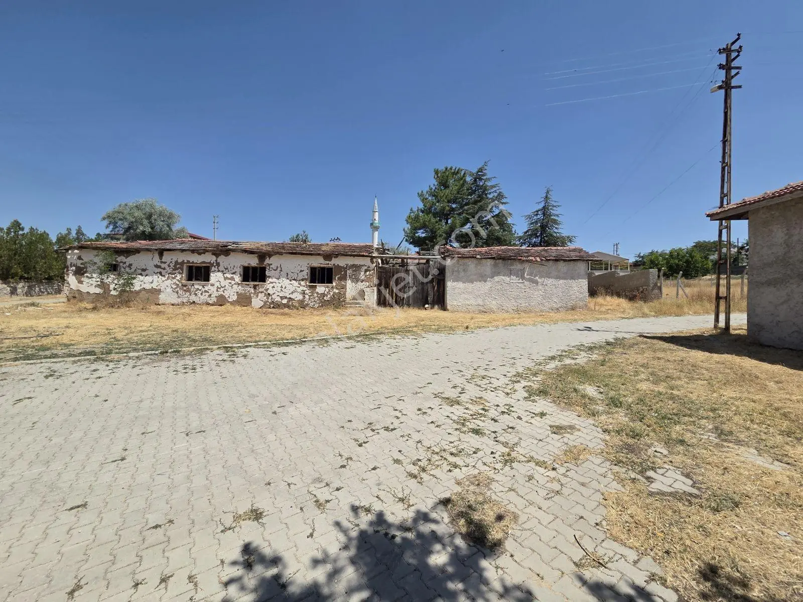 İmişehir Köy Merkezinde Satılık 1/3 Arsa Hissesi — fotoğraf 5