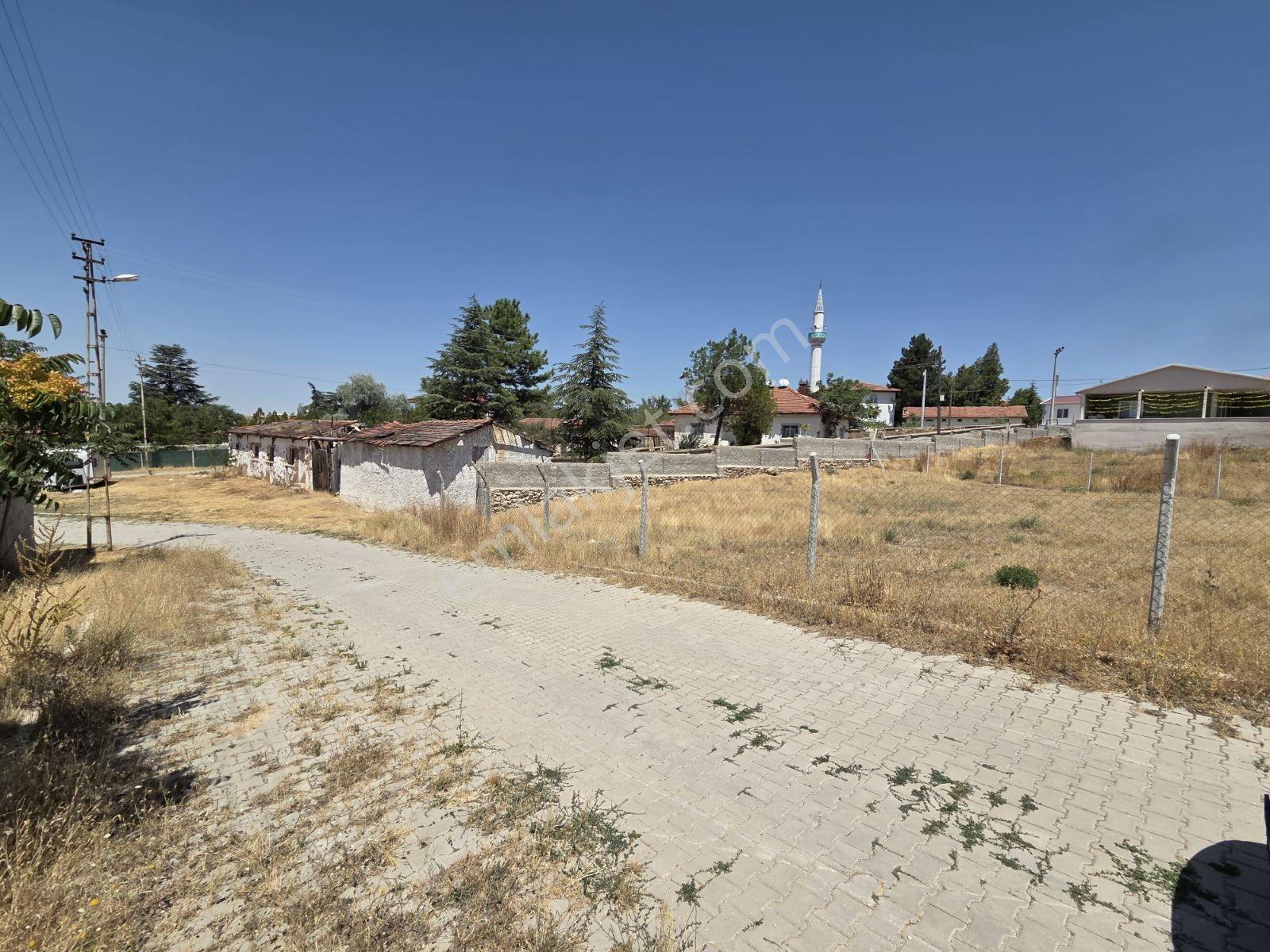 İmişehir Köy Merkezinde Satılık 1/3 Arsa Hissesi — fotoğraf 8