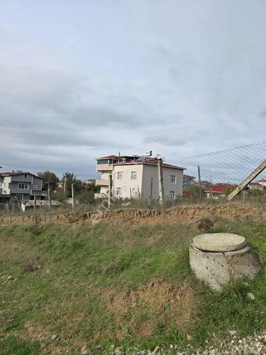 Saray Büyükyoncalı 300 M² İmarlı İfrazlı — fotoğraf 6