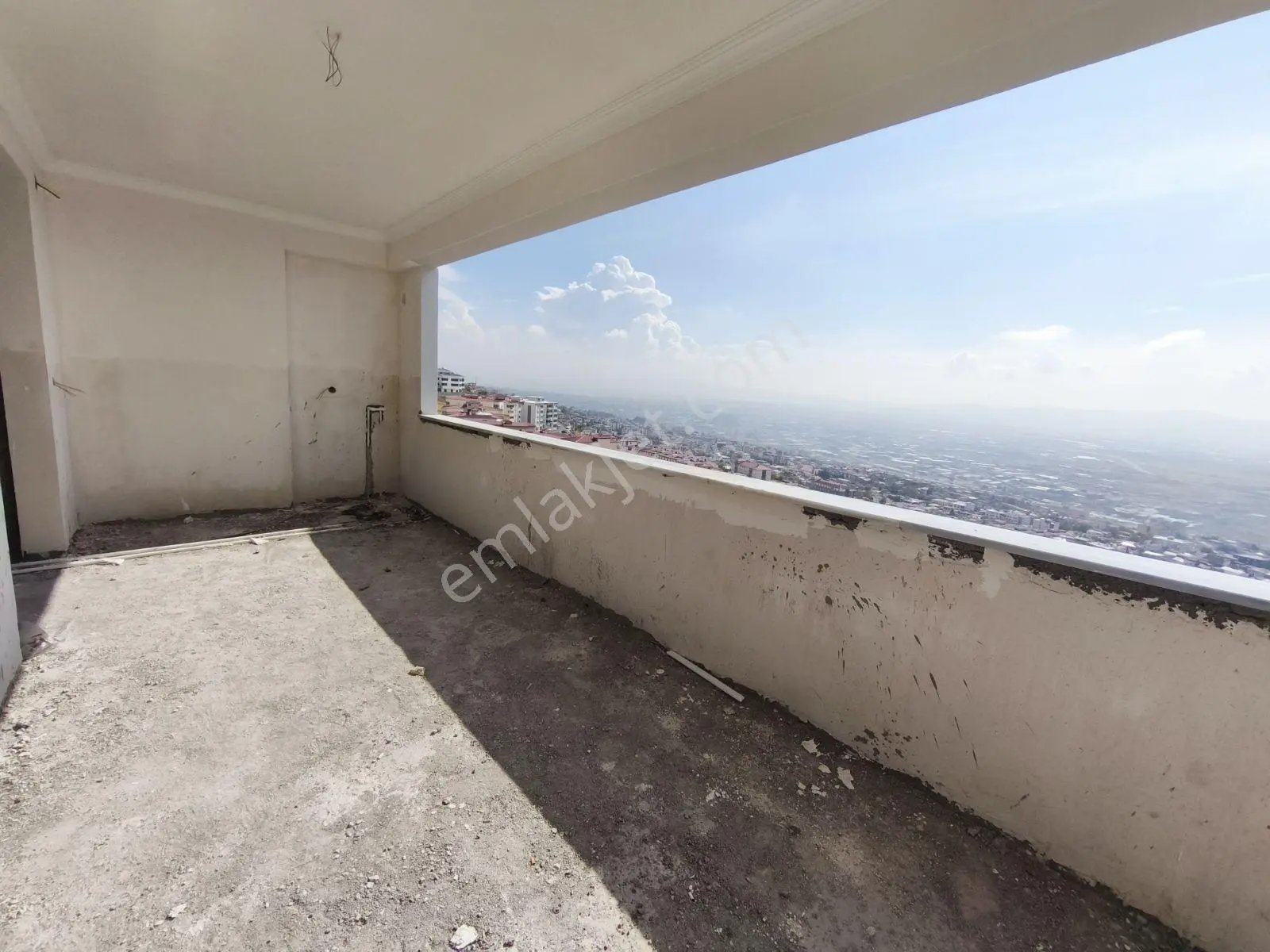 Eşsiz Manzaralı, Keyif Dolu Geniş Balkonlu 3+1 — fotoğraf 2