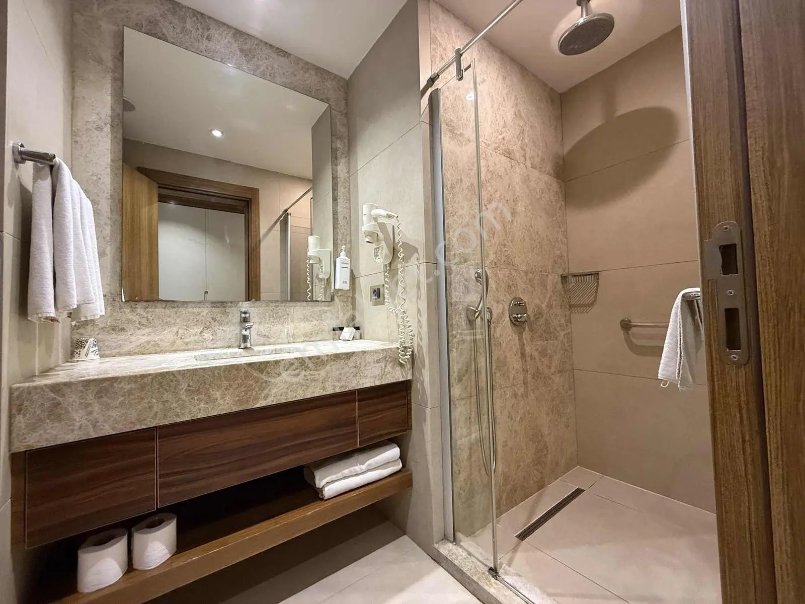 Kuşadası Ramada Resort 1+0 Full Manz Full Eşyalı Denize İlk Site — fotoğraf 6