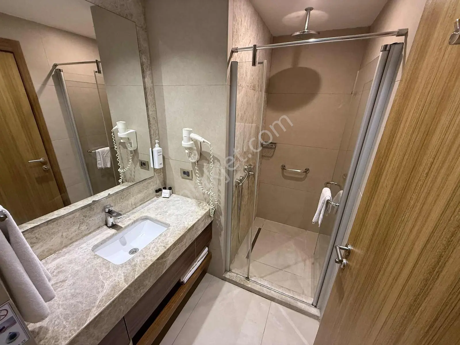 Kuşadası Ramada Resort 1+0 Full Manz Full Eşyalı Denize İlk Site — fotoğraf 8