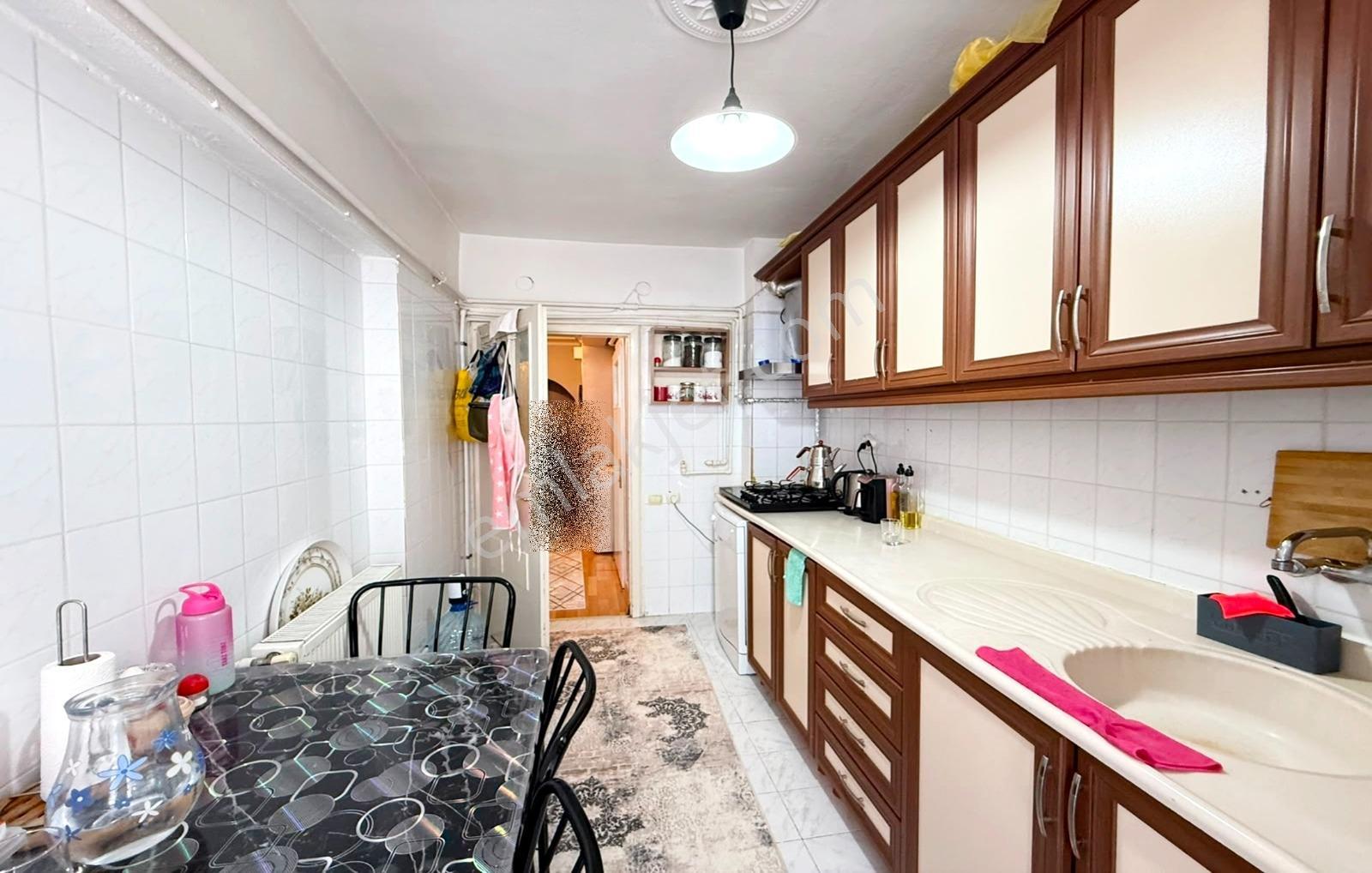 Keçiörende 3+1 Kafkaslar Da Merkezi Konumda Köktapu Acil Satılık — fotoğraf 4