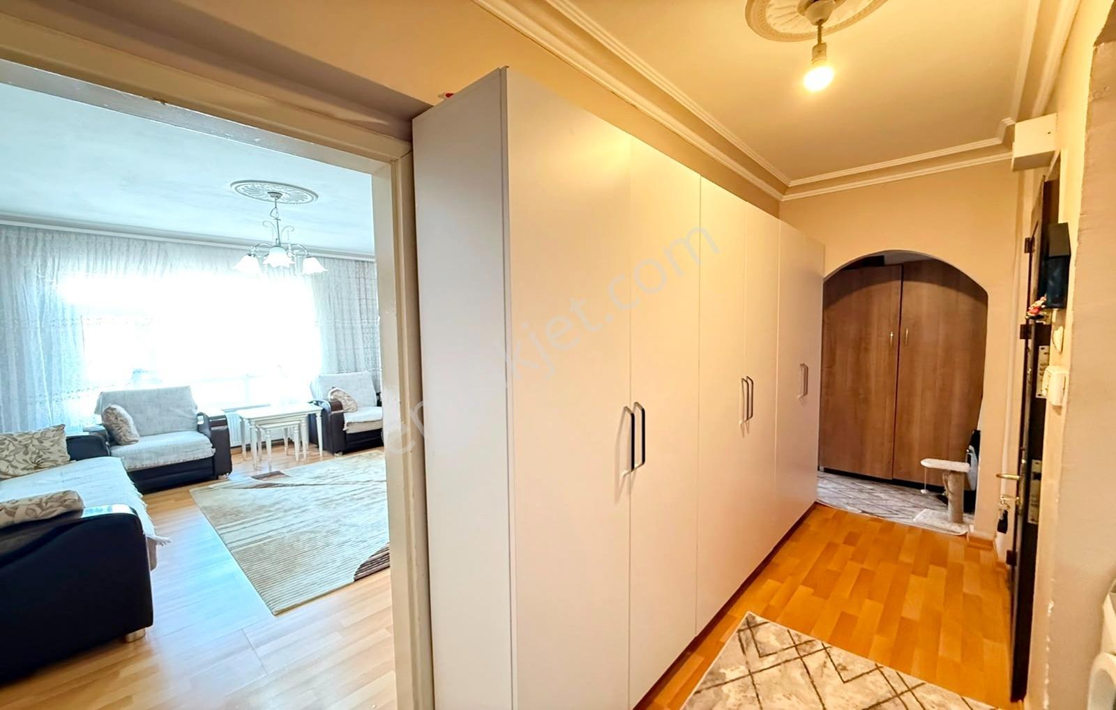 Keçiörende 3+1 Kafkaslar Da Merkezi Konumda Köktapu Acil Satılık — fotoğraf 16