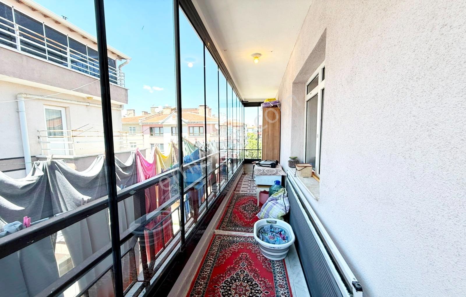 Keçiörende 3+1 Kafkaslar Da Merkezi Konumda Köktapu Acil Satılık — fotoğraf 24