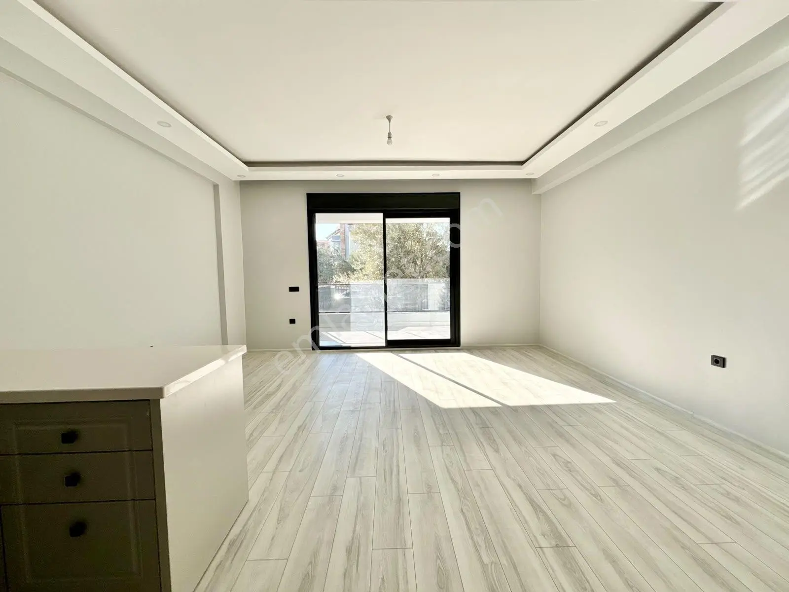 Ay Emlaktanakçay'da Kazdağları Eteklerinde Yeşillikler İçerisinde Satılık 3+1 Çift Teraslı Villa — fotoğraf 12