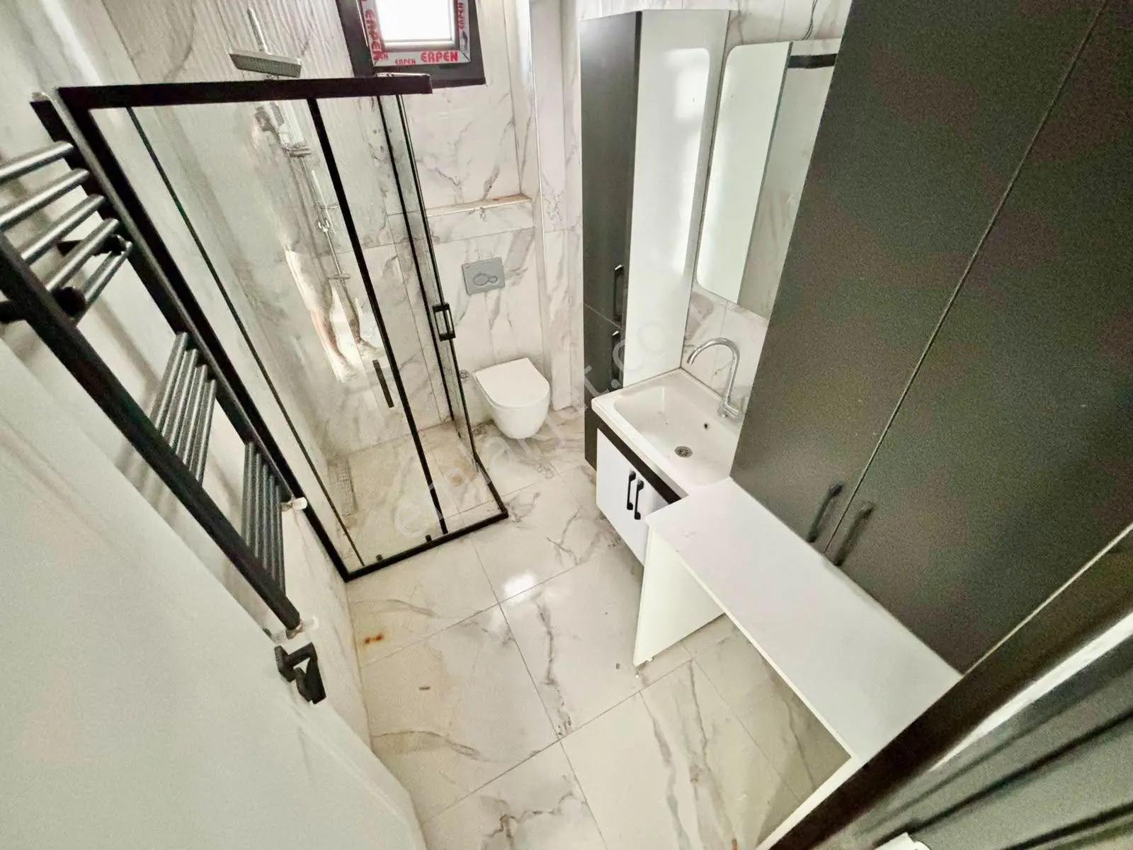 ꧁ay Emlaktan꧂edremit Kadıköyde Kapalı Otoparklı Hastane Yakını Yerden Isıtmalı Satılık 1+1 Lüx Daire — fotoğraf 18