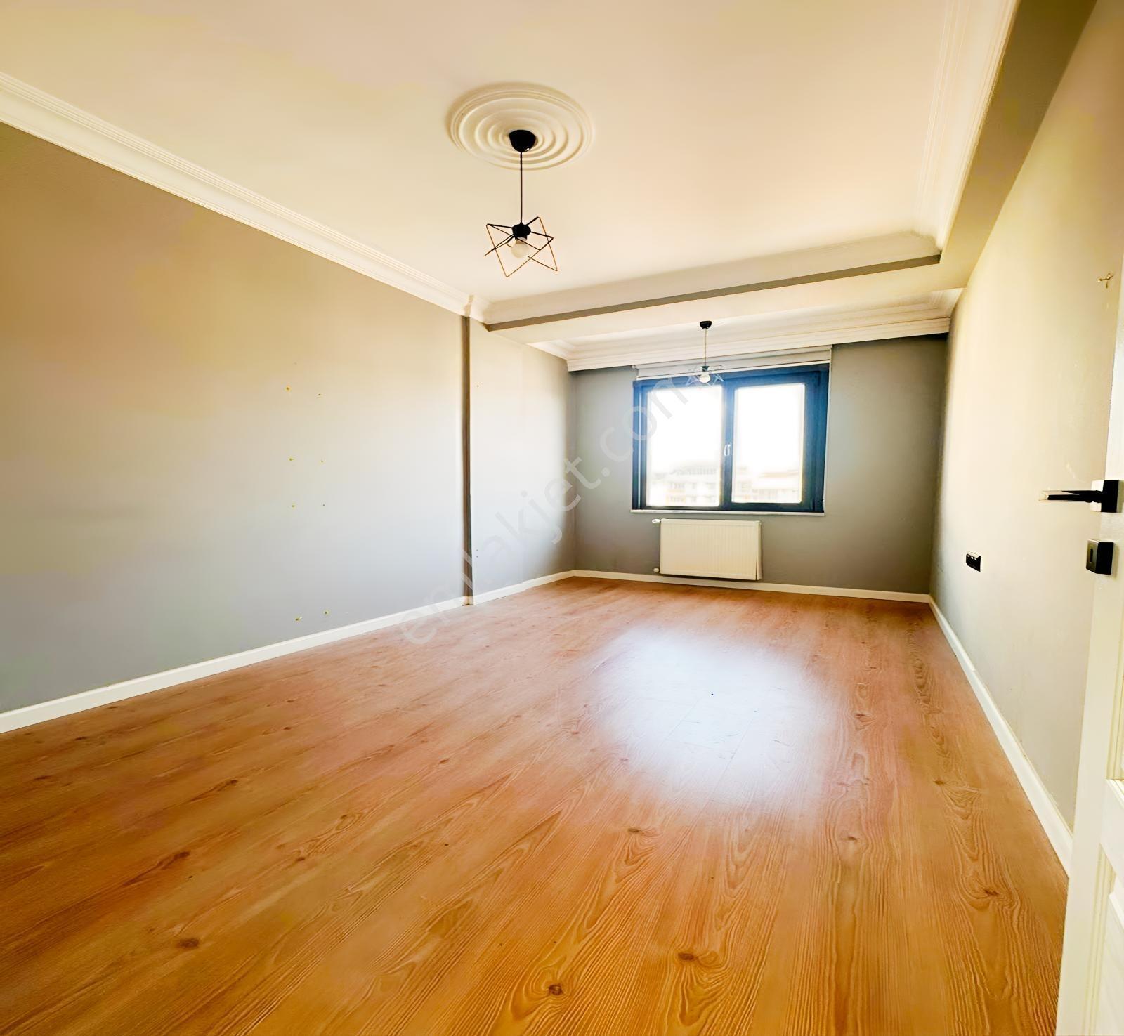 Akçaburgaz Mah. 4+2 Lüks Teraslı 150 M² Fırsat Dubleks Daire — fotoğraf 12