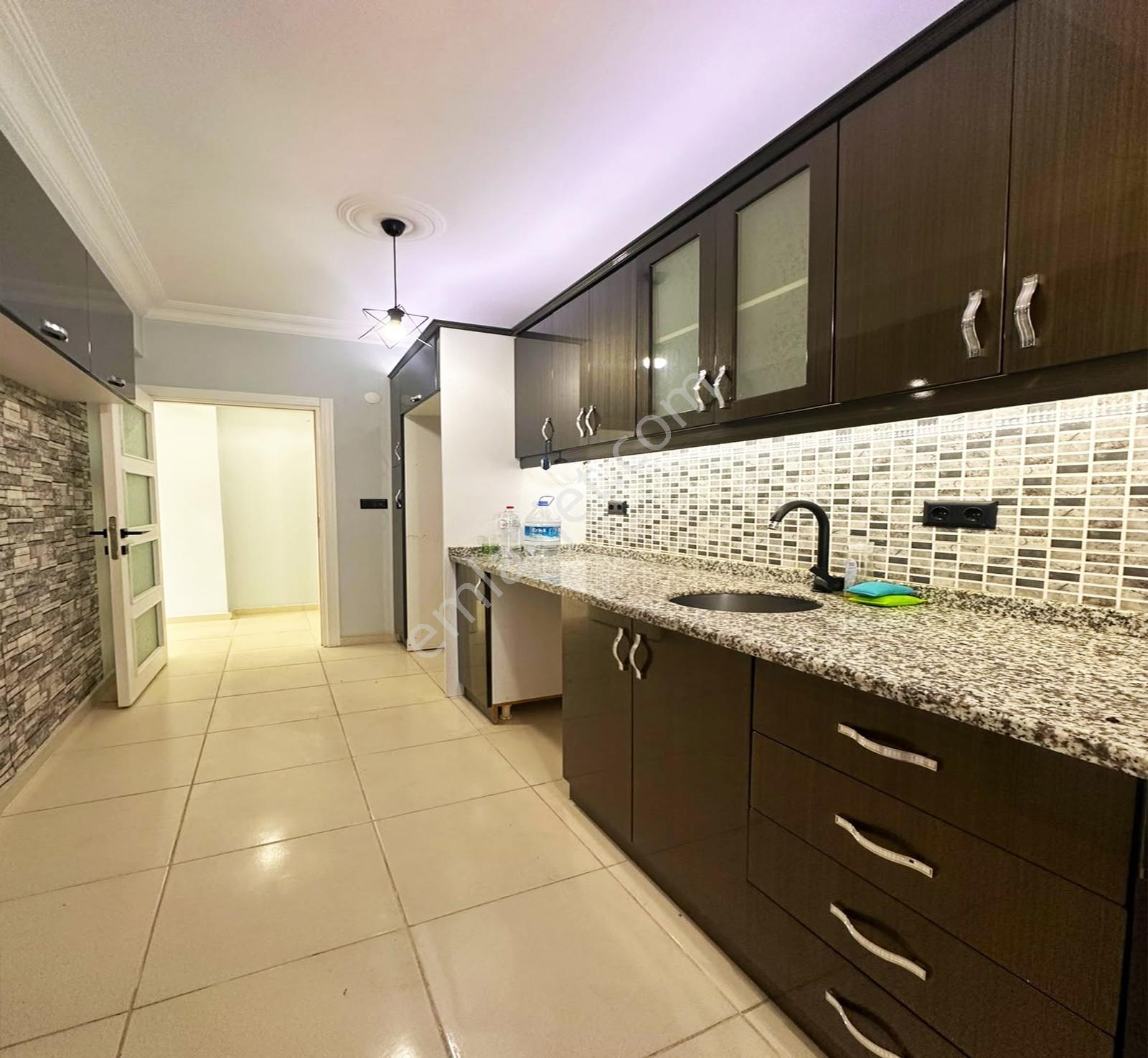 Akçaburgaz Mah. 4+2 Lüks Teraslı 150 M² Fırsat Dubleks Daire — fotoğraf 27