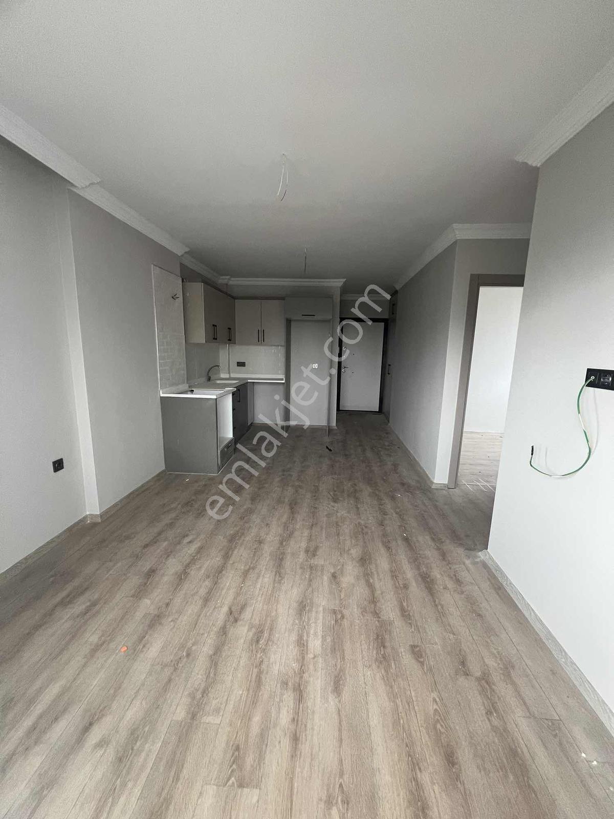 Kulepark~merkezi~konumda~üzeri~2+1~balkonlu~sitede~bitmiş~hazır — fotoğraf 15