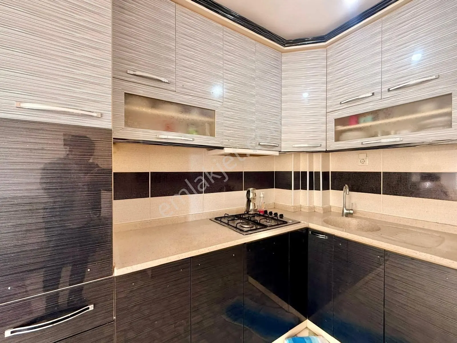 ꧁ay Emlaktan꧂ İkizçay'da Arakat Ön Cephe Full Kredili Denize Sadece 500 Metre Satılık 2+1 Lüx Daire — fotoğraf 4
