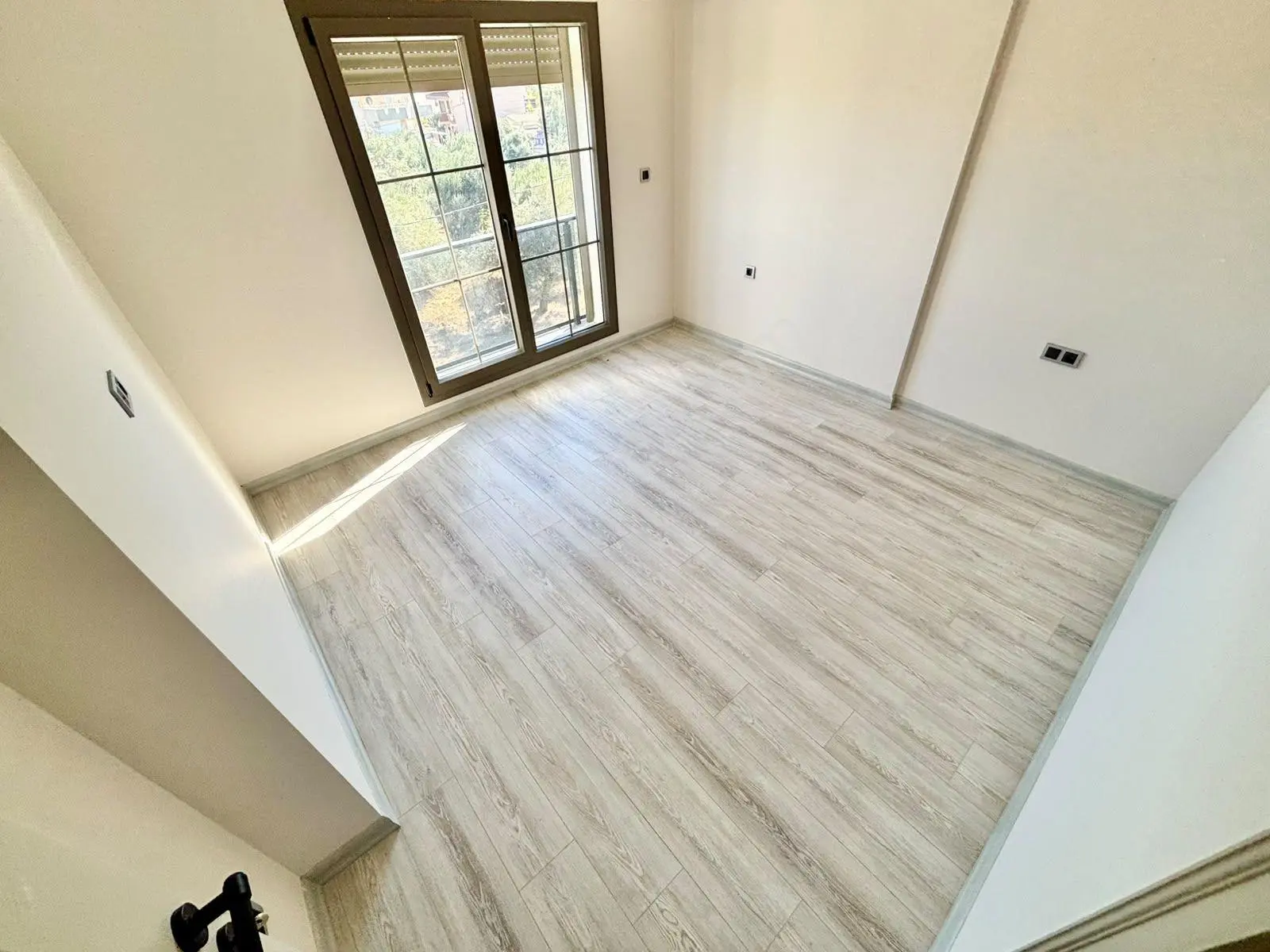 Ay Emlaktan Güre'de Yolun Altında Muhteşem Konumlu Denize 300 Mt Satılık 4+1 Lüks Müstakil Villa — fotoğraf 24