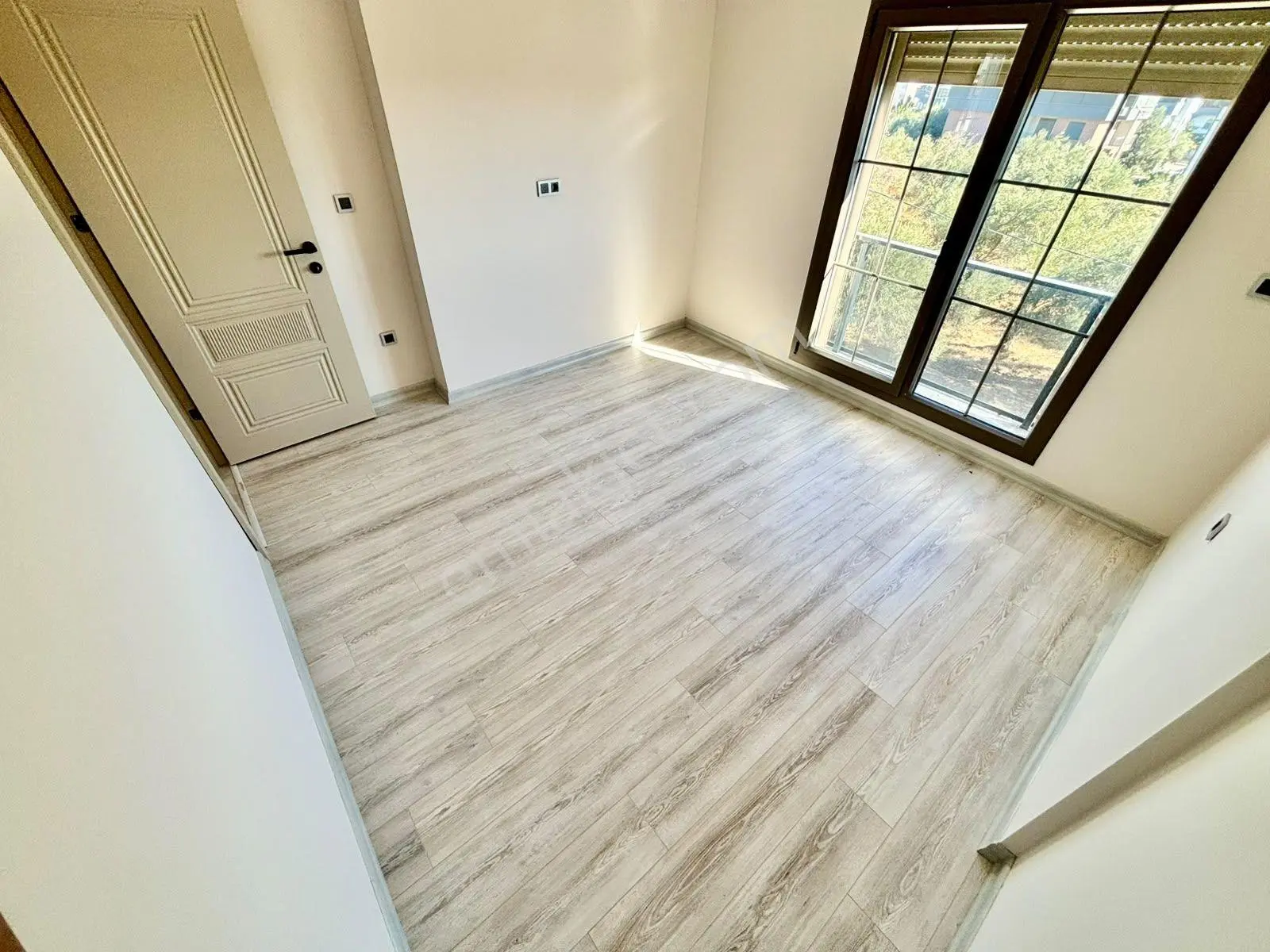 Ay Emlaktan Güre'de Yolun Altında Muhteşem Konumlu Denize 300 Mt Satılık 4+1 Lüks Müstakil Villa — fotoğraf 26