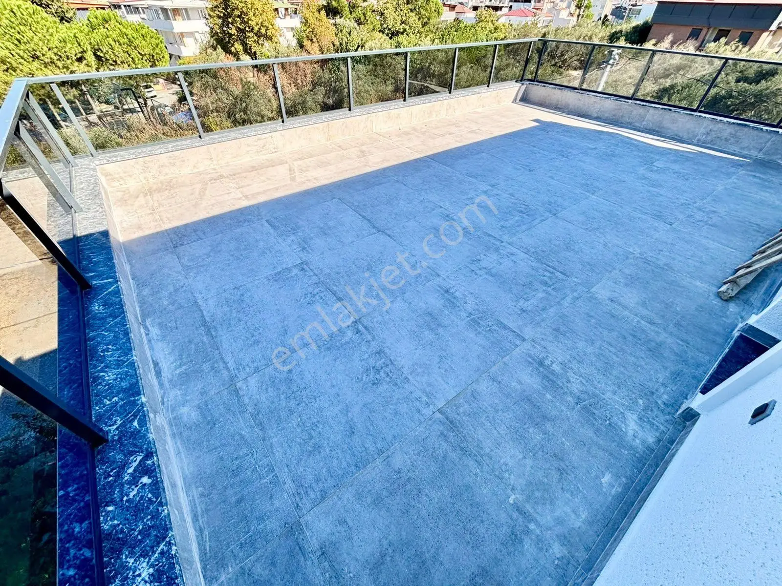 Ay Emlaktan Güre'de Yolun Altında Muhteşem Konumlu Denize 300 Mt Satılık 4+1 Lüks Müstakil Villa — fotoğraf 27