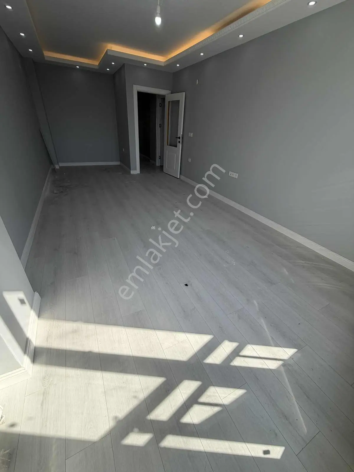 Yenidoğan Mah Satılık 4+2 Daire — fotoğraf 3
