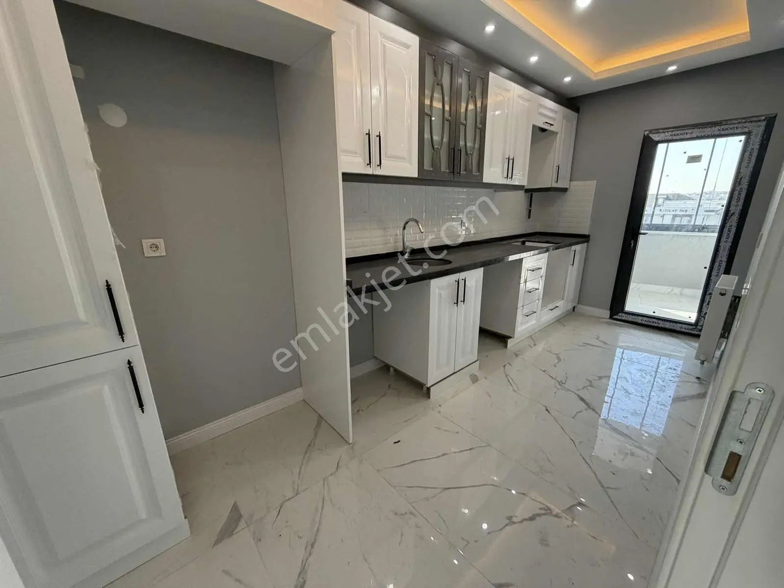 Yenidoğan Mah Satılık 4+2 Daire — fotoğraf 10