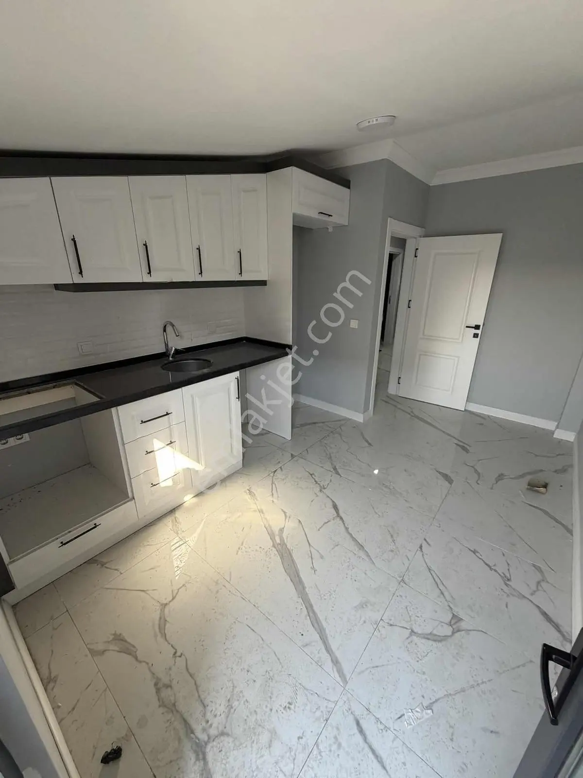 Yenidoğan Mah Satılık 4+2 Daire — fotoğraf 25