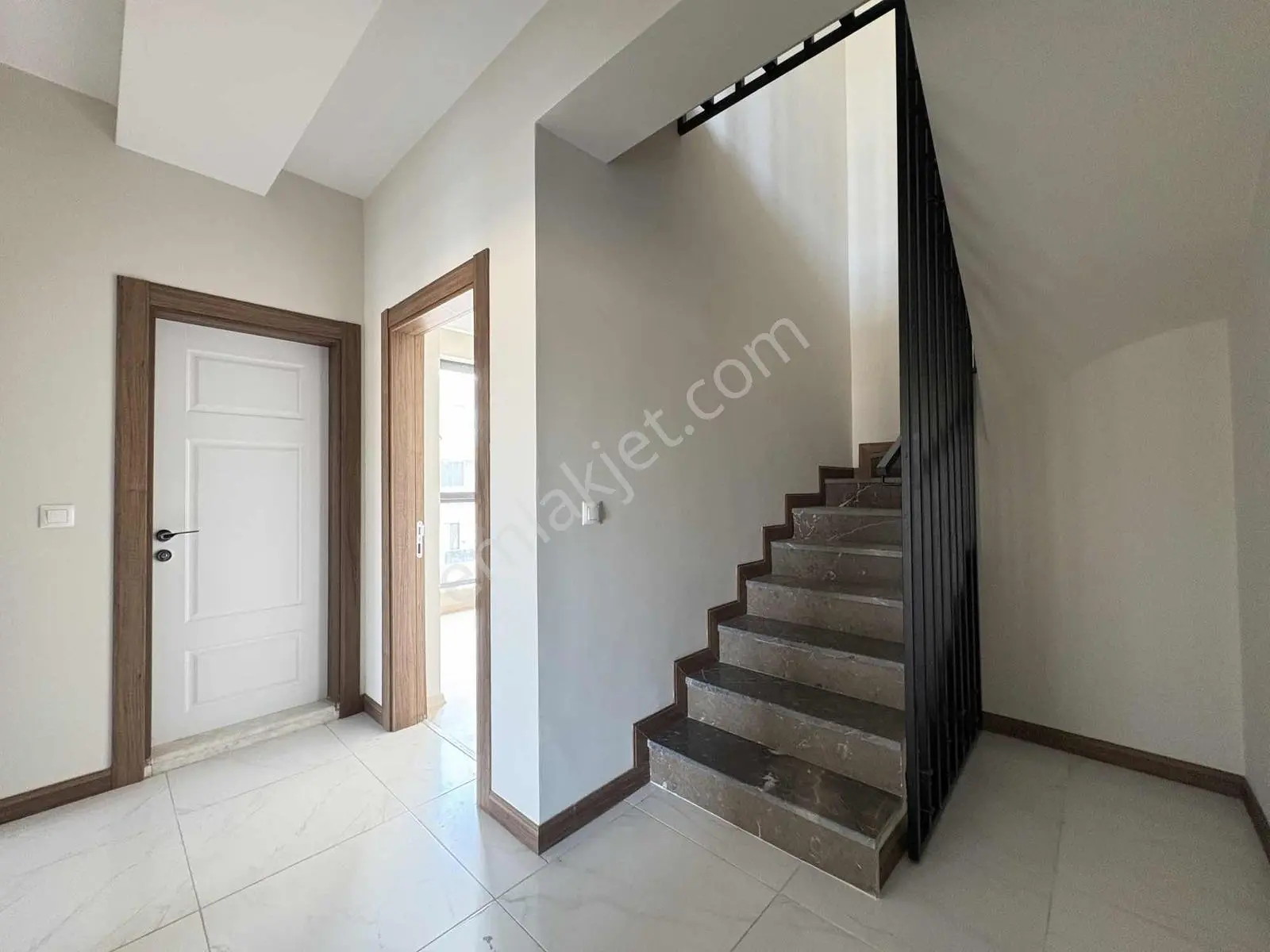 Anıl Konu'dan Balkan Mah. Site İçi Satılık 4+1 Dubleks Daire — fotoğraf 21
