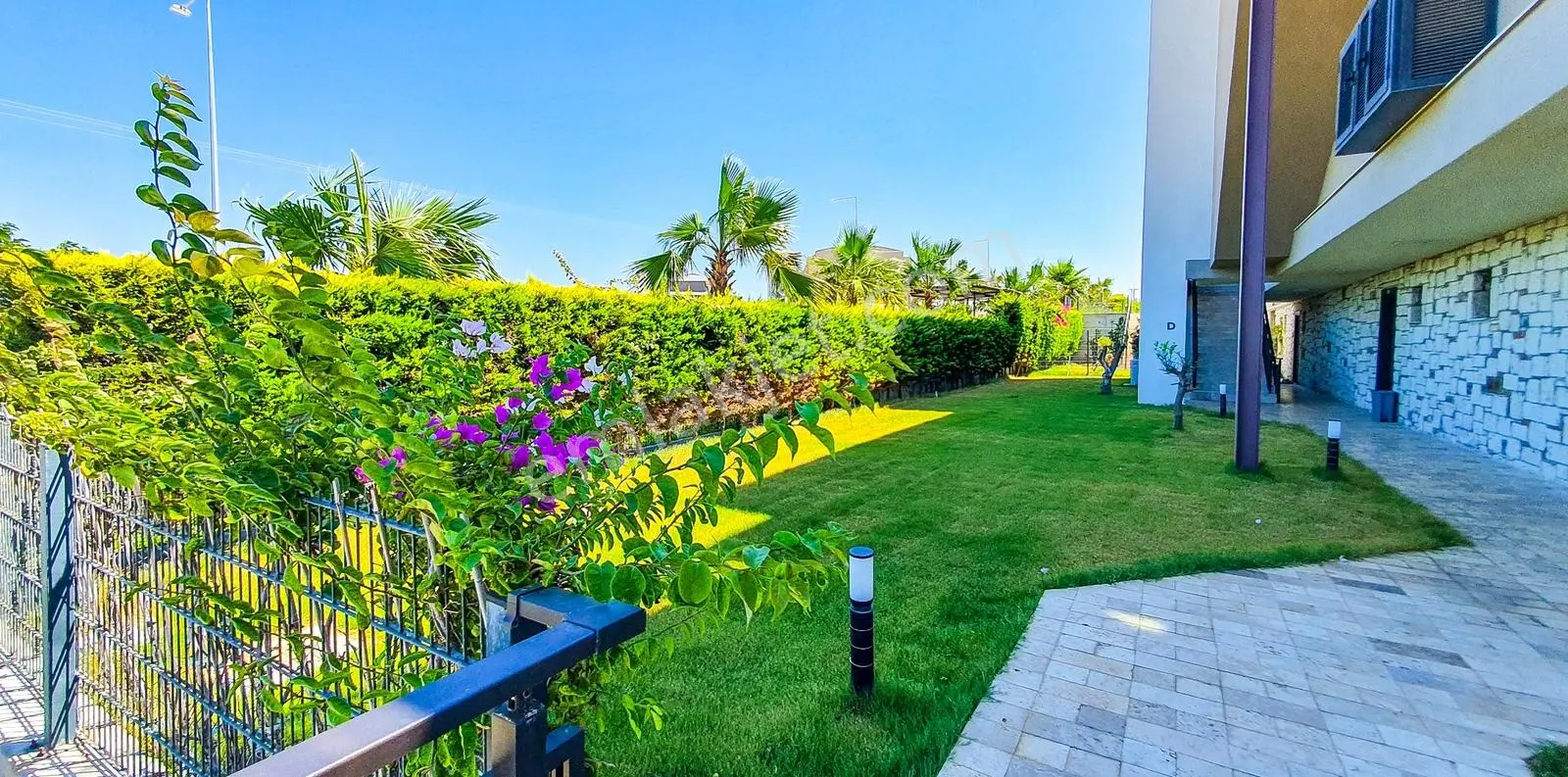 Site İçi Sıfır Triplex 5+1 267 M2 Teraslı Deniz Manz Villa — fotoğraf 2