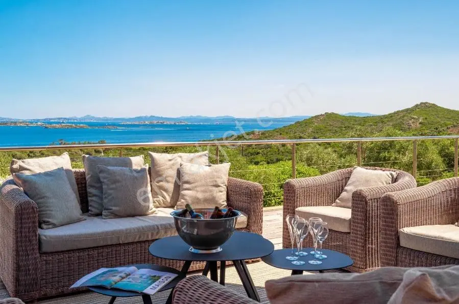 Site İçi Sıfır Triplex 5+1 267 M2 Teraslı Deniz Manz Villa — fotoğraf 3