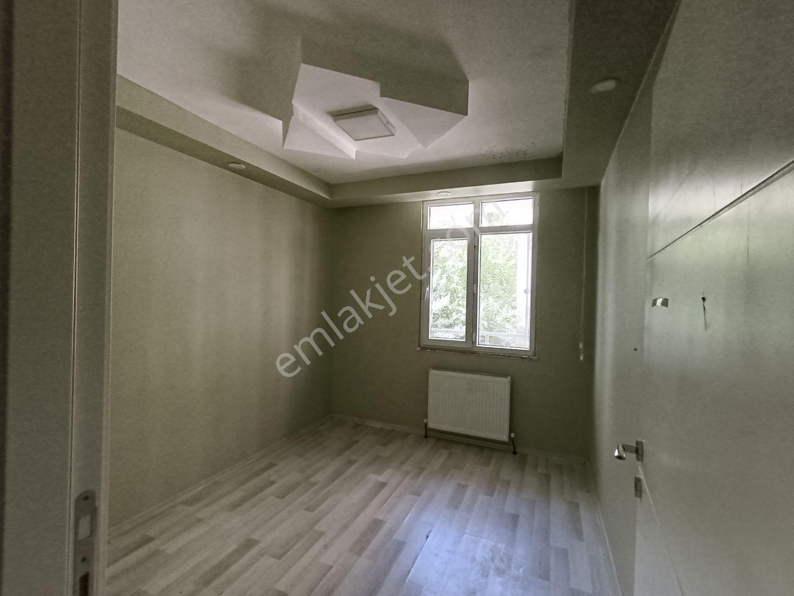 Emlak 72 'den Gap'ta Satılık 2+1 Daire — fotoğraf 12