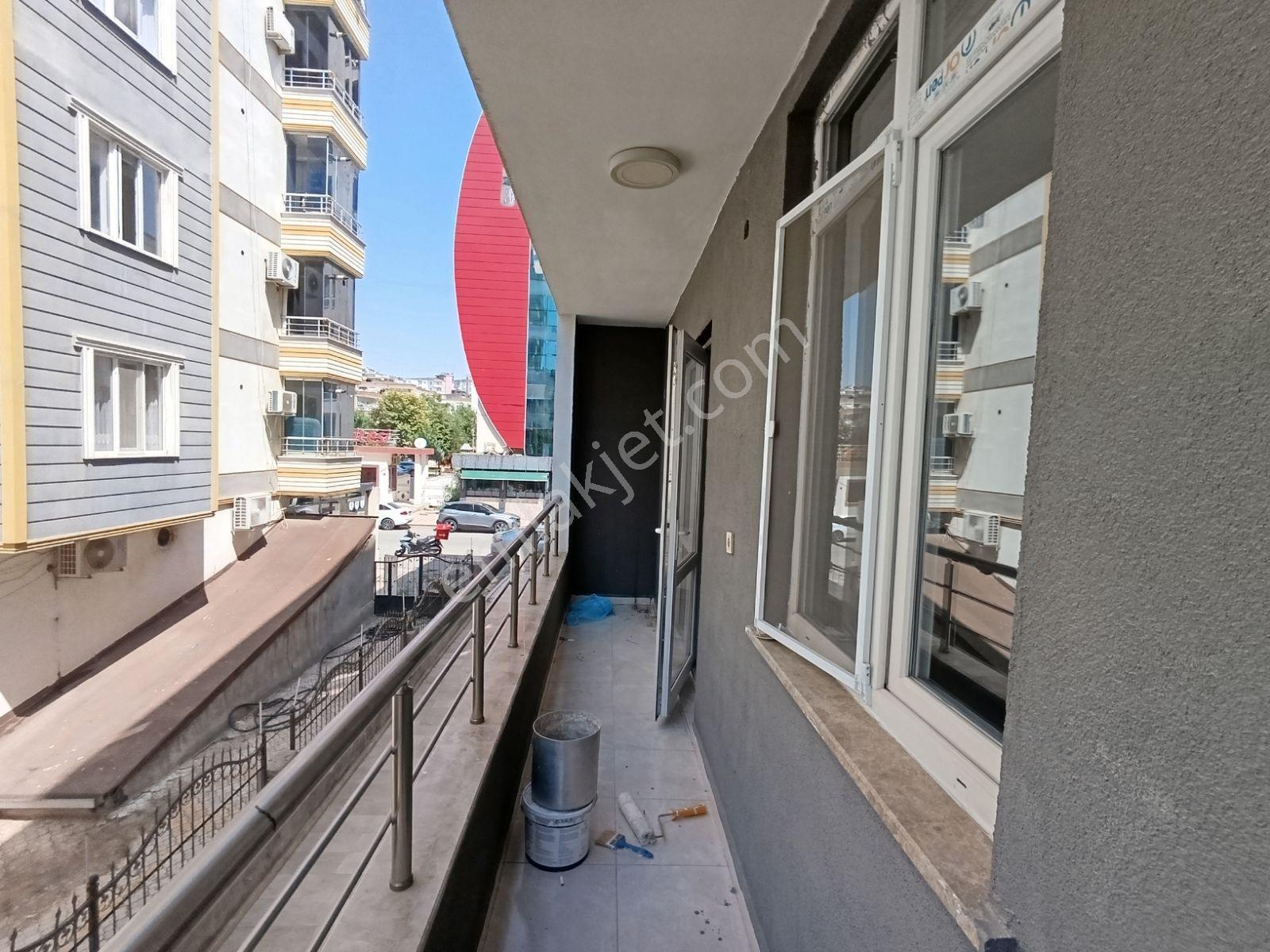 Emlak 72 'den Gap'ta Satılık 2+1 Daire — fotoğraf 13