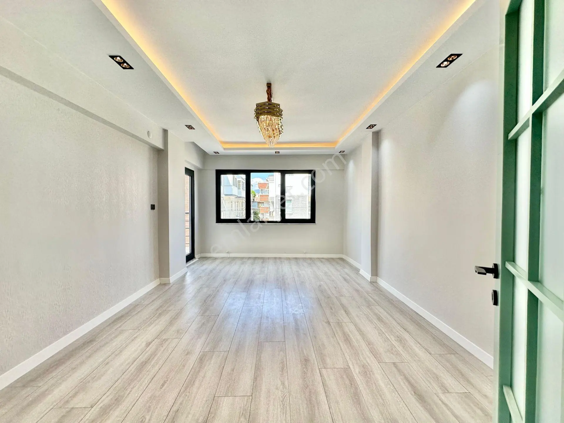 ꧁ay Emlaktan꧂akçay Merkezde Arakat Ön Cephe Denize Sadece 100 Mt Satılık 2+1 İçi Komple Yapılı Daire — fotoğraf 15