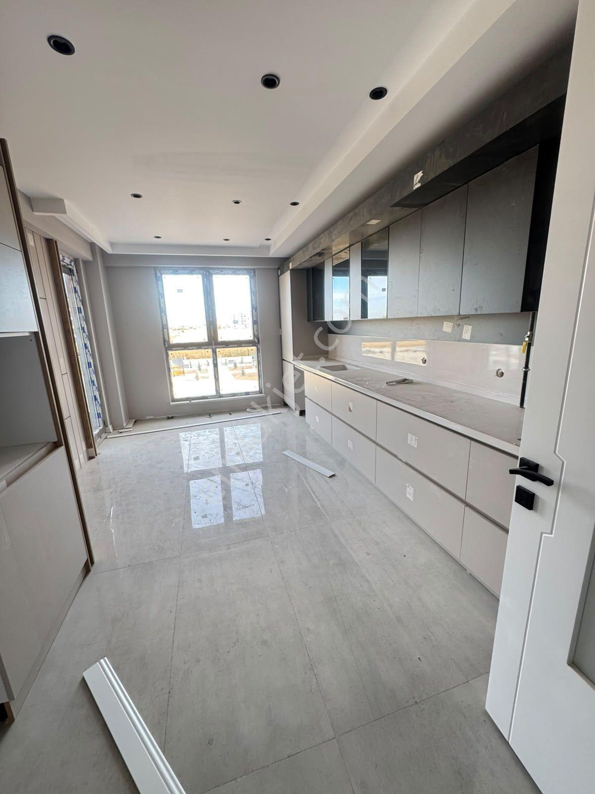 Yenişehir Mah. Golden Life'de 3+1 175m² Satılık Sıfır Lüks Daire — fotoğraf 2