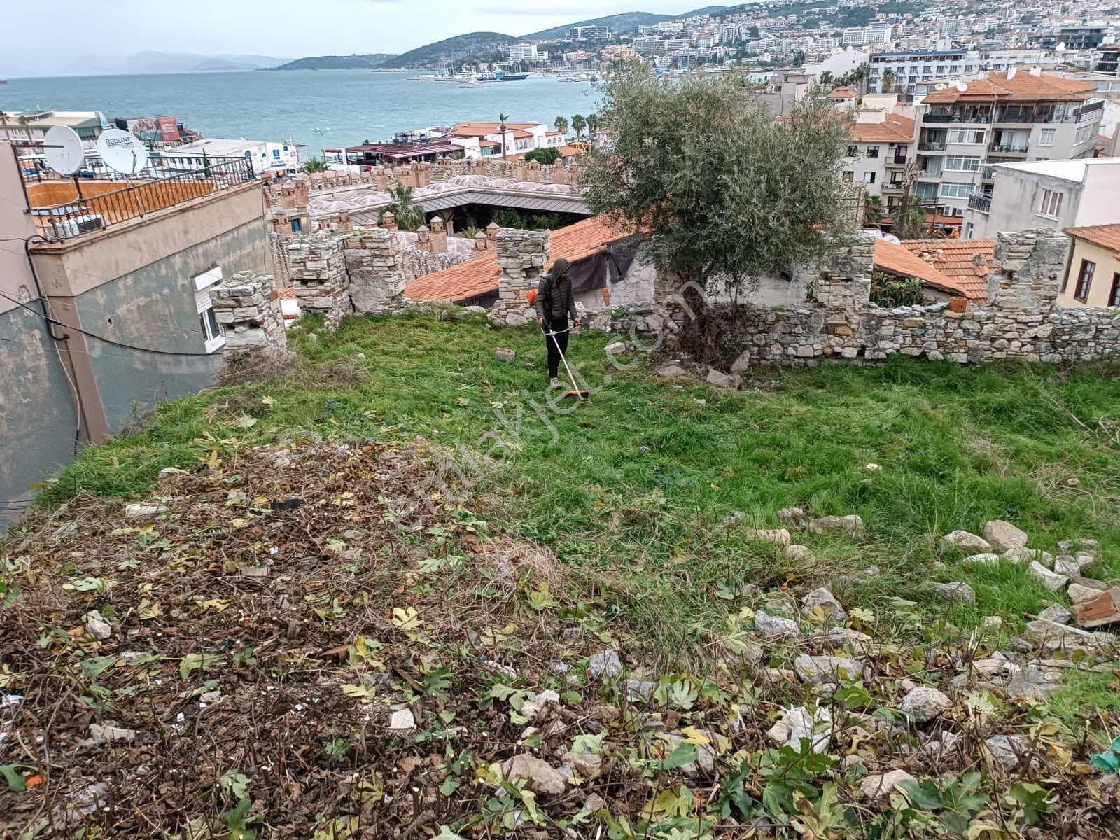 Kuşadası Oteller Bölgesi İmarlı Arsa — fotoğraf 4