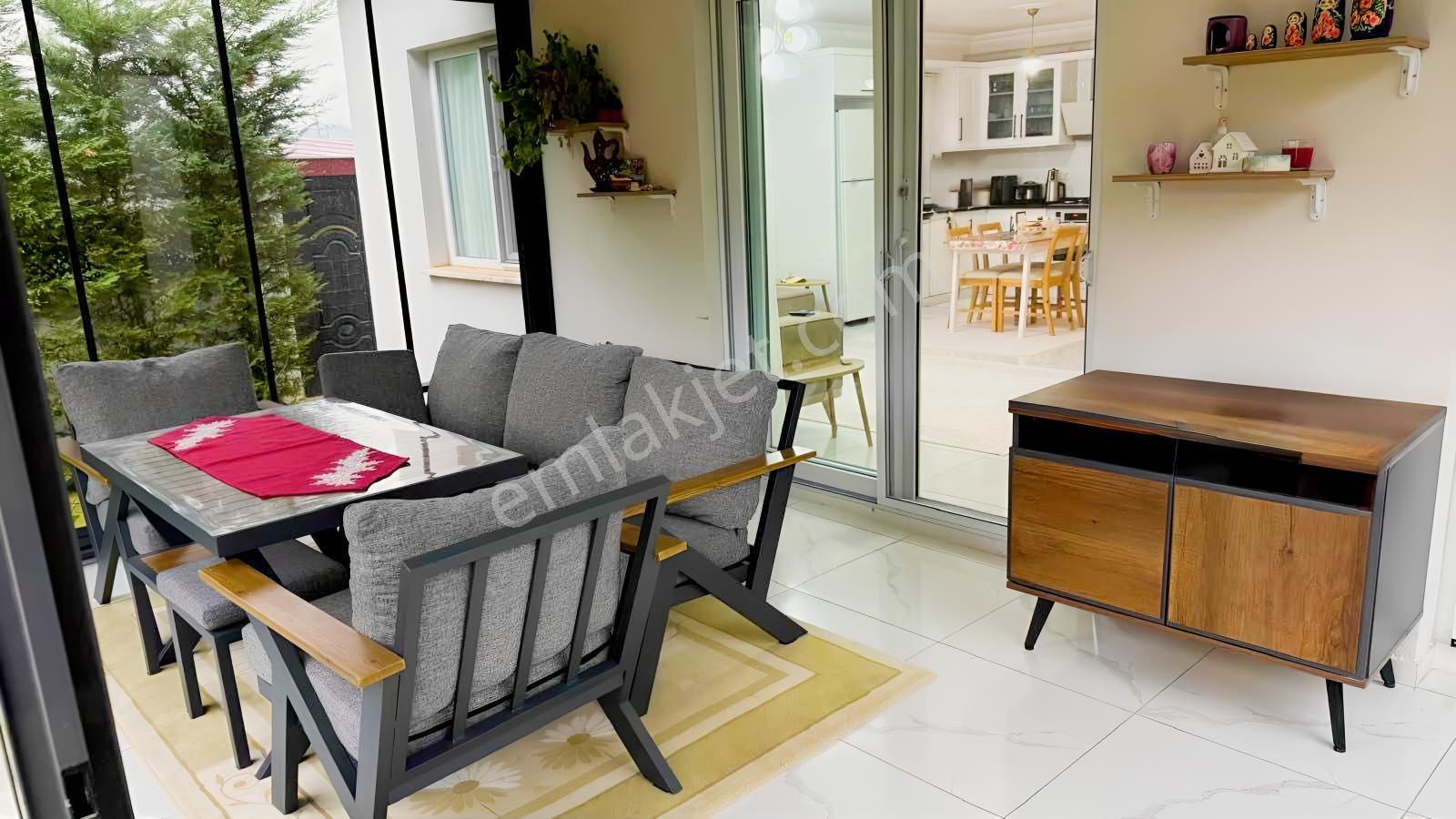 Marmaris Değirmenyanında Harika Konumda 400 M2 İçinde 4+1 Ev — fotoğraf 8