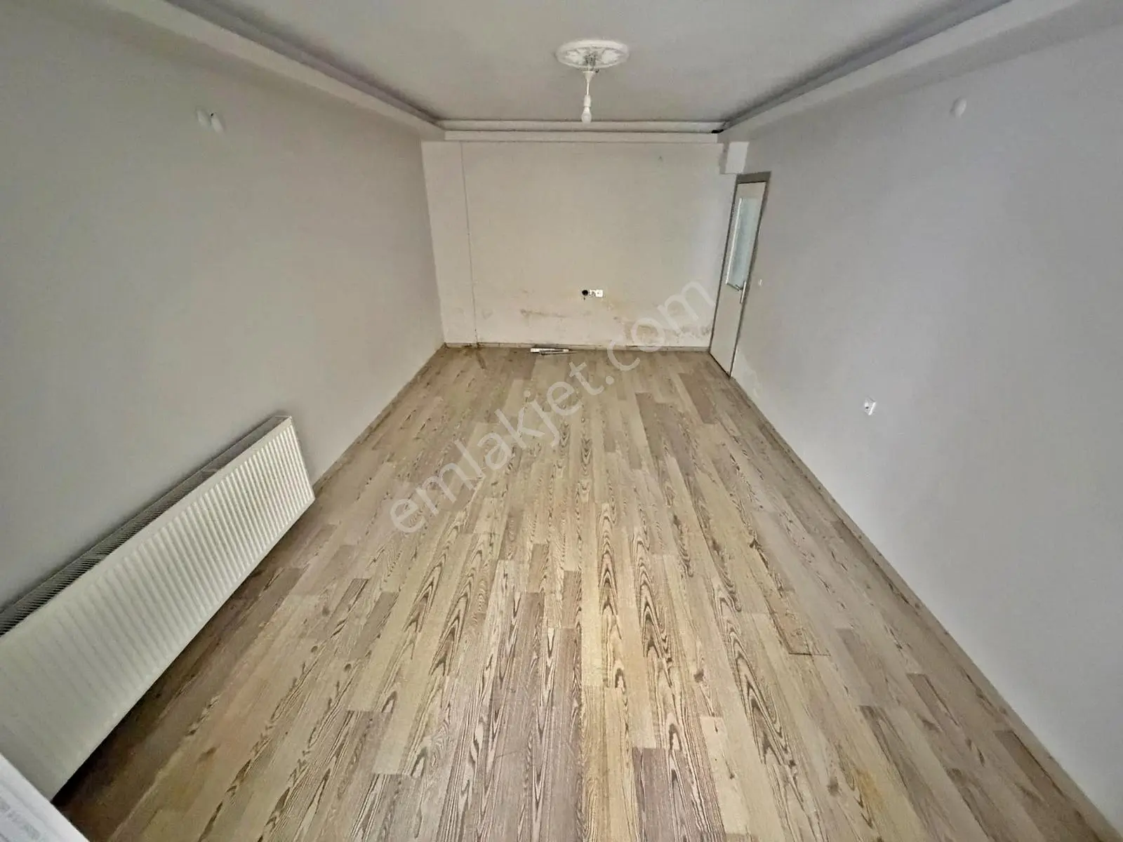 Ataparkta 1291 Sokakta Uygun, Balkonlu Asansörlü Geniş 3+1 Daire — fotoğraf 6